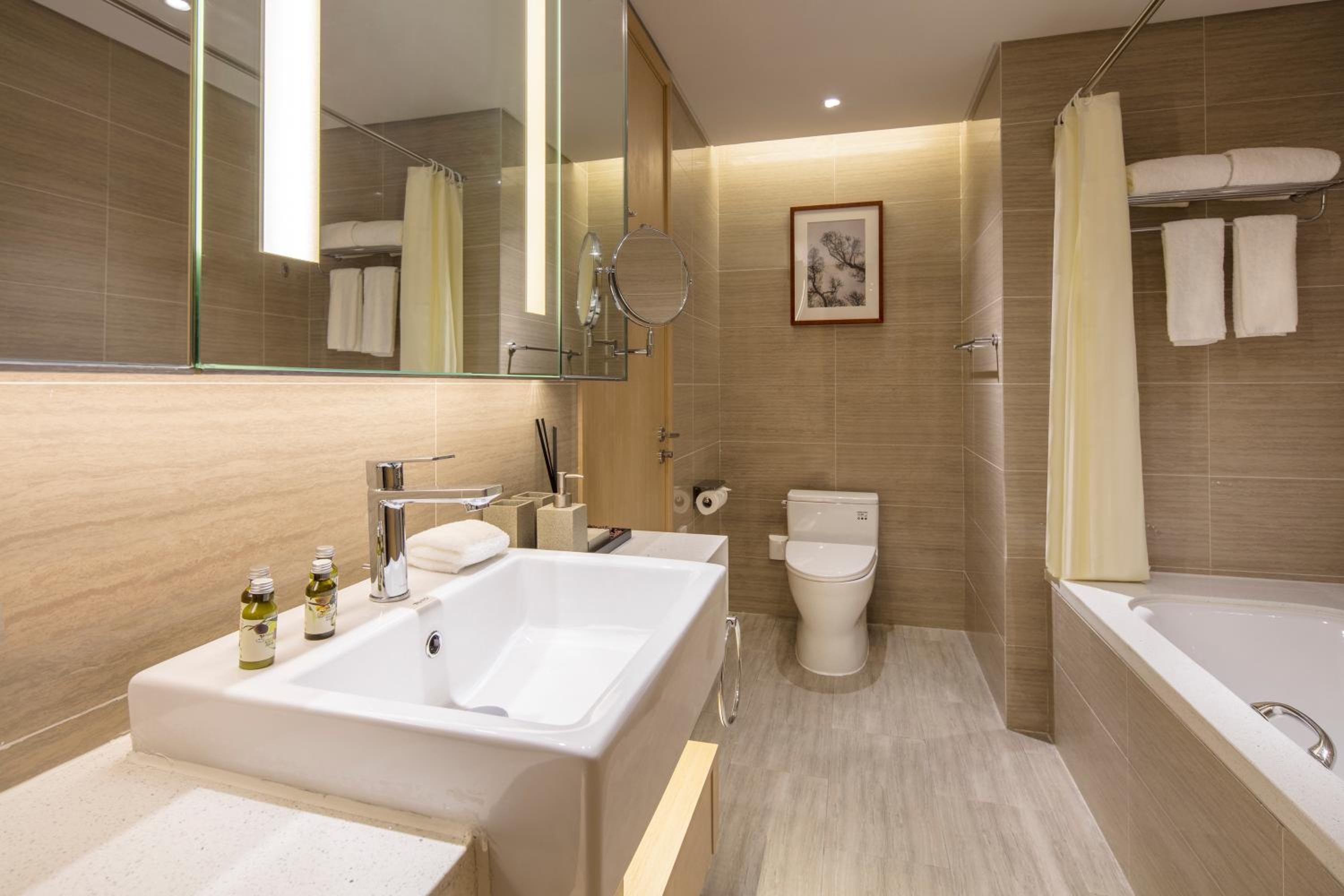 One-Bedroom Executive Suite