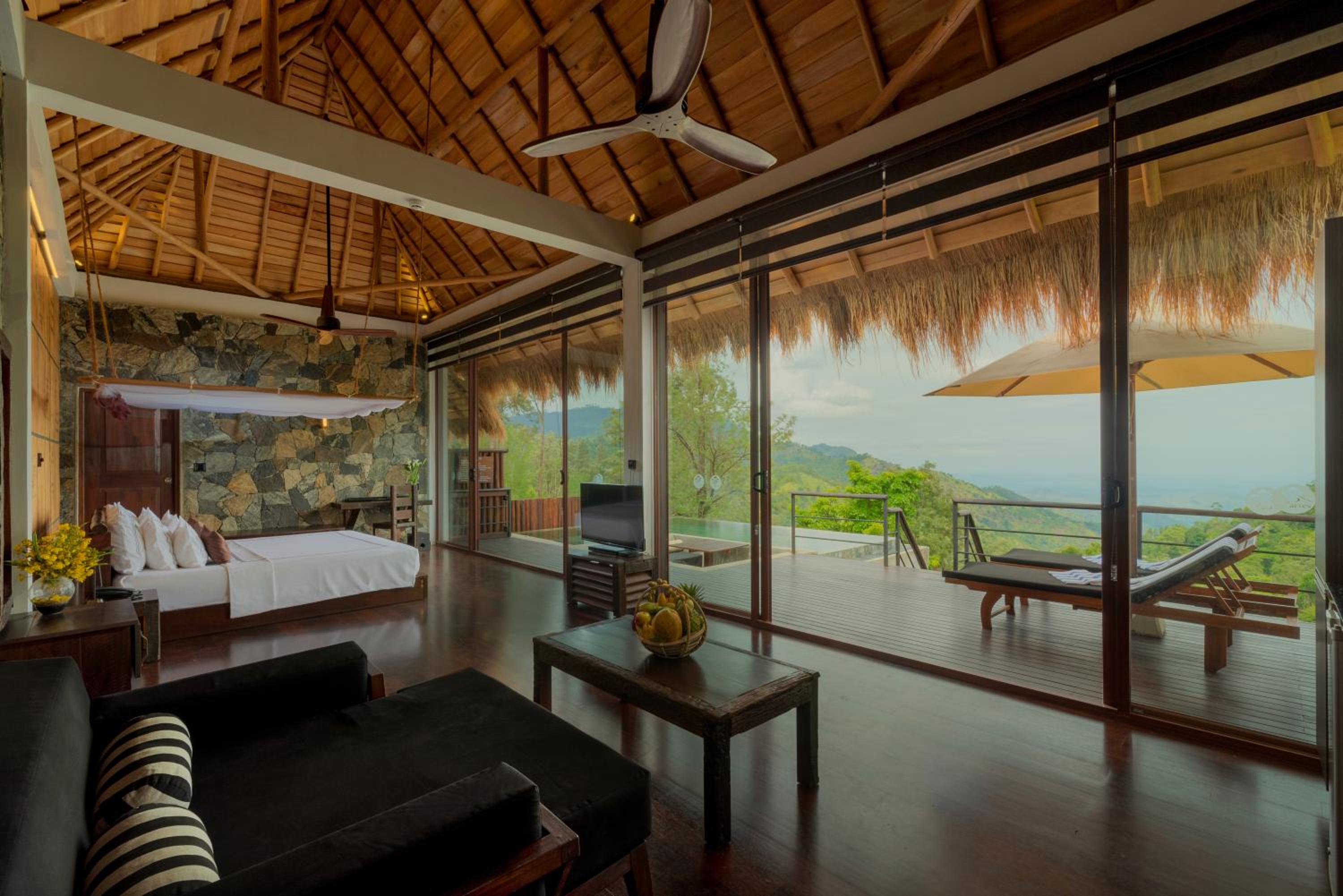 Grand Executive Suite with Plunge Pool