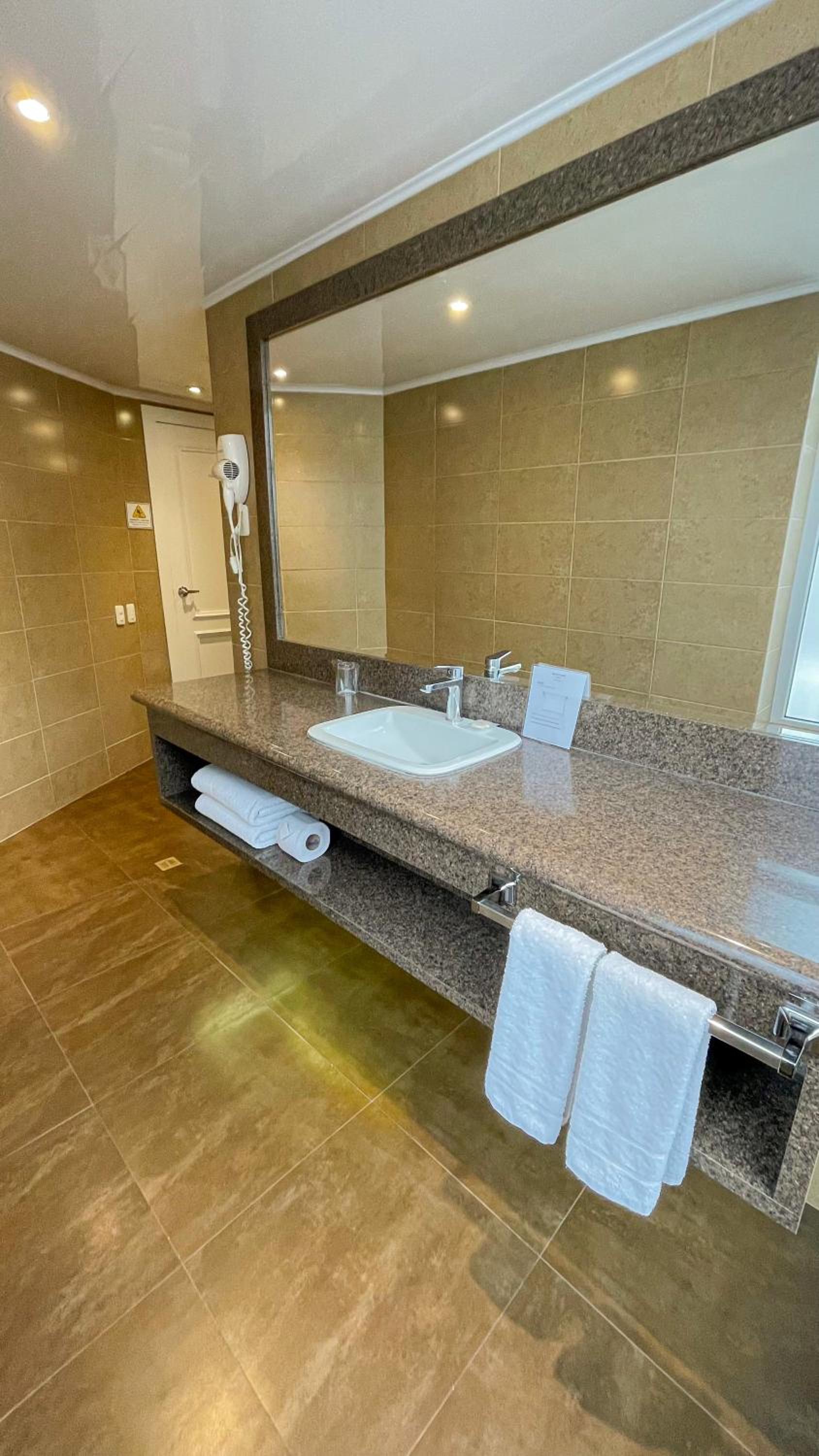 Superior Suite with 2 Single Beds