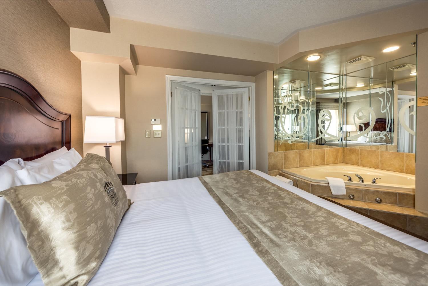 Deluxe King Suite with Jetted Tub and Living Room