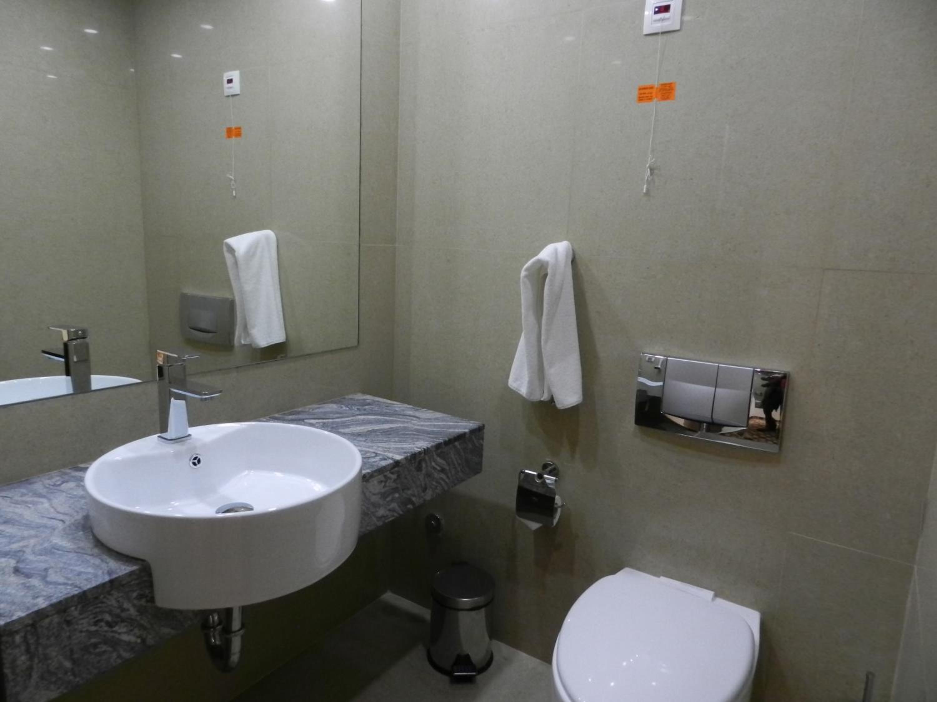 Superior One-Bedroom Apartment