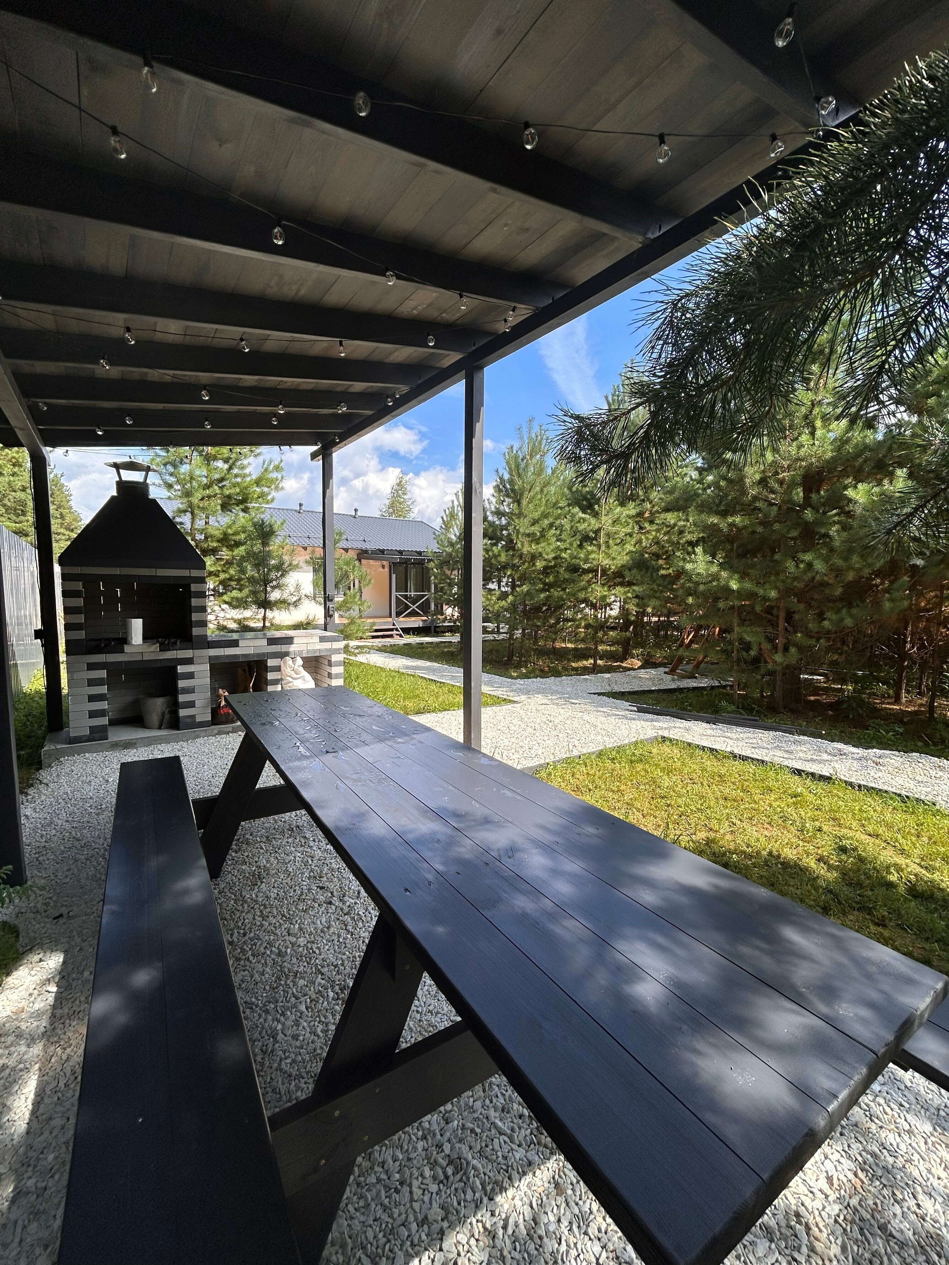 Дом с видом на лес