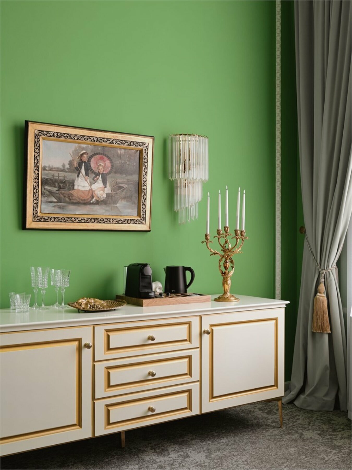 РЕЗИДЕНЦИЯ ГРАФА ШУВАЛОВА