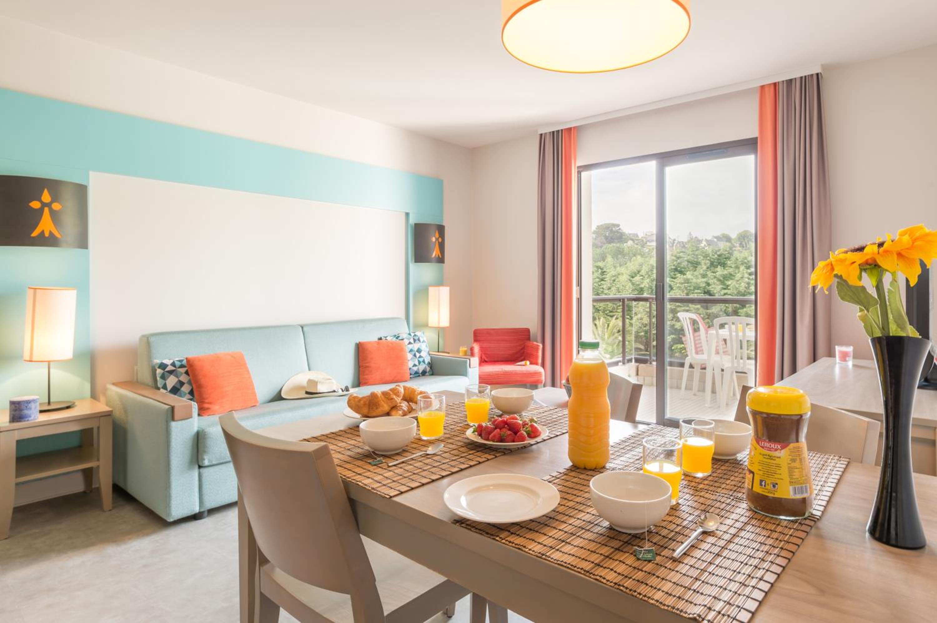 Studio with Sleeping Alcove and Terrace or Balcony (4 People)