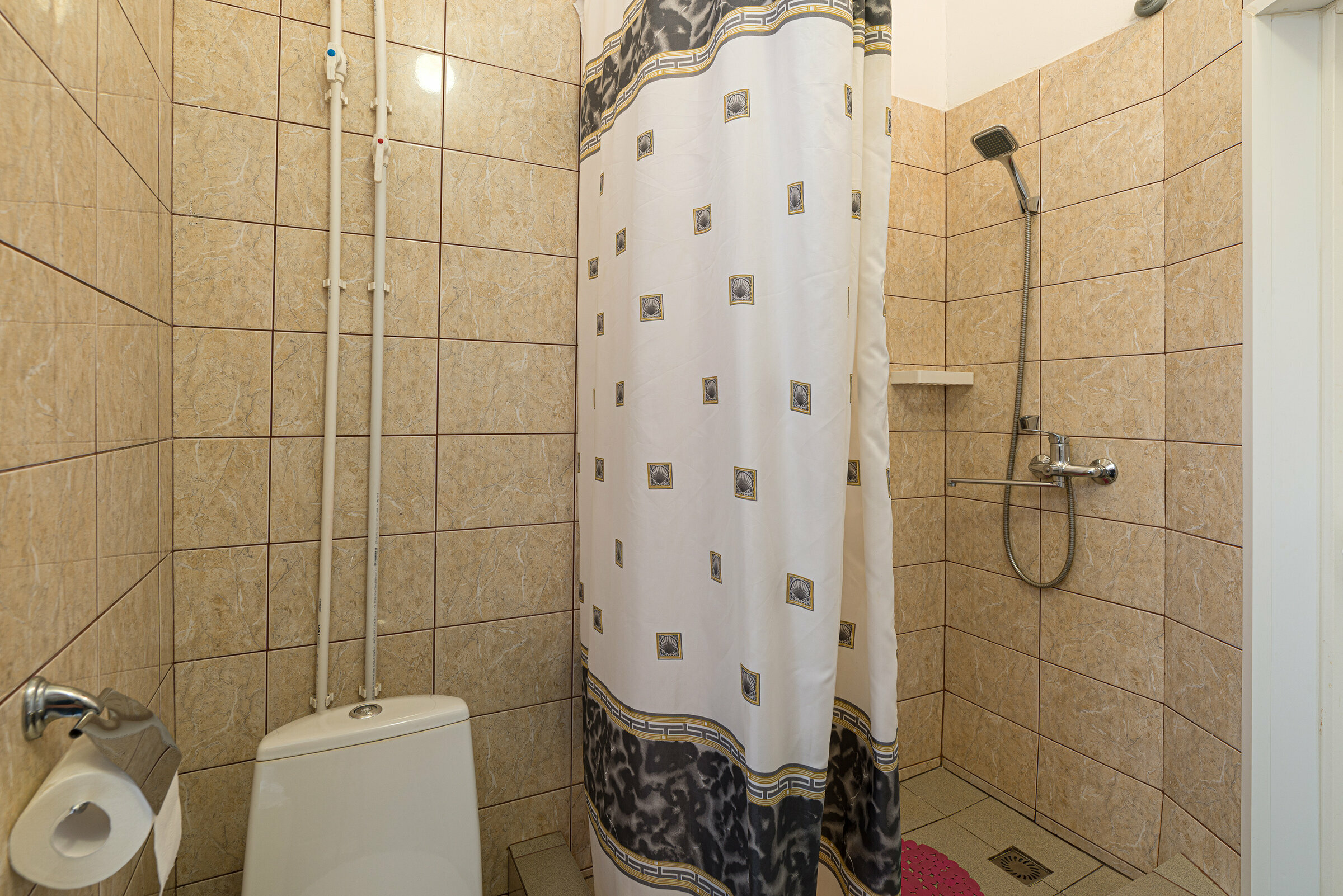 Четырёхместный номер с санузлом и кухней