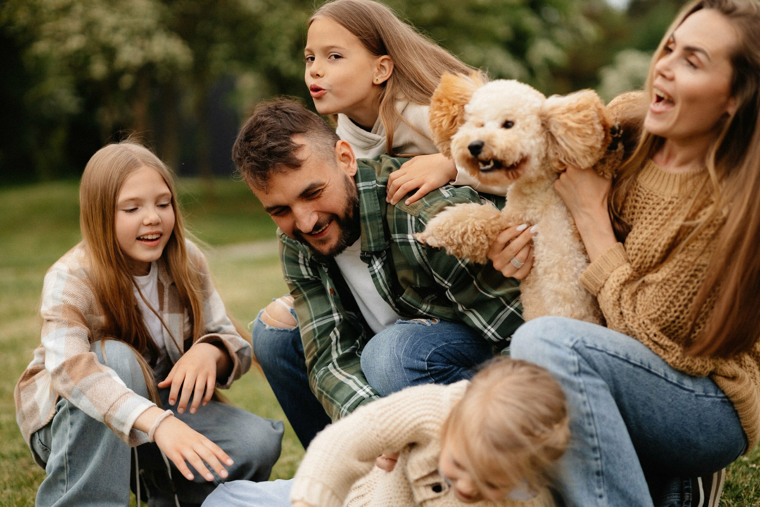 Домик с кондиционером и качелью