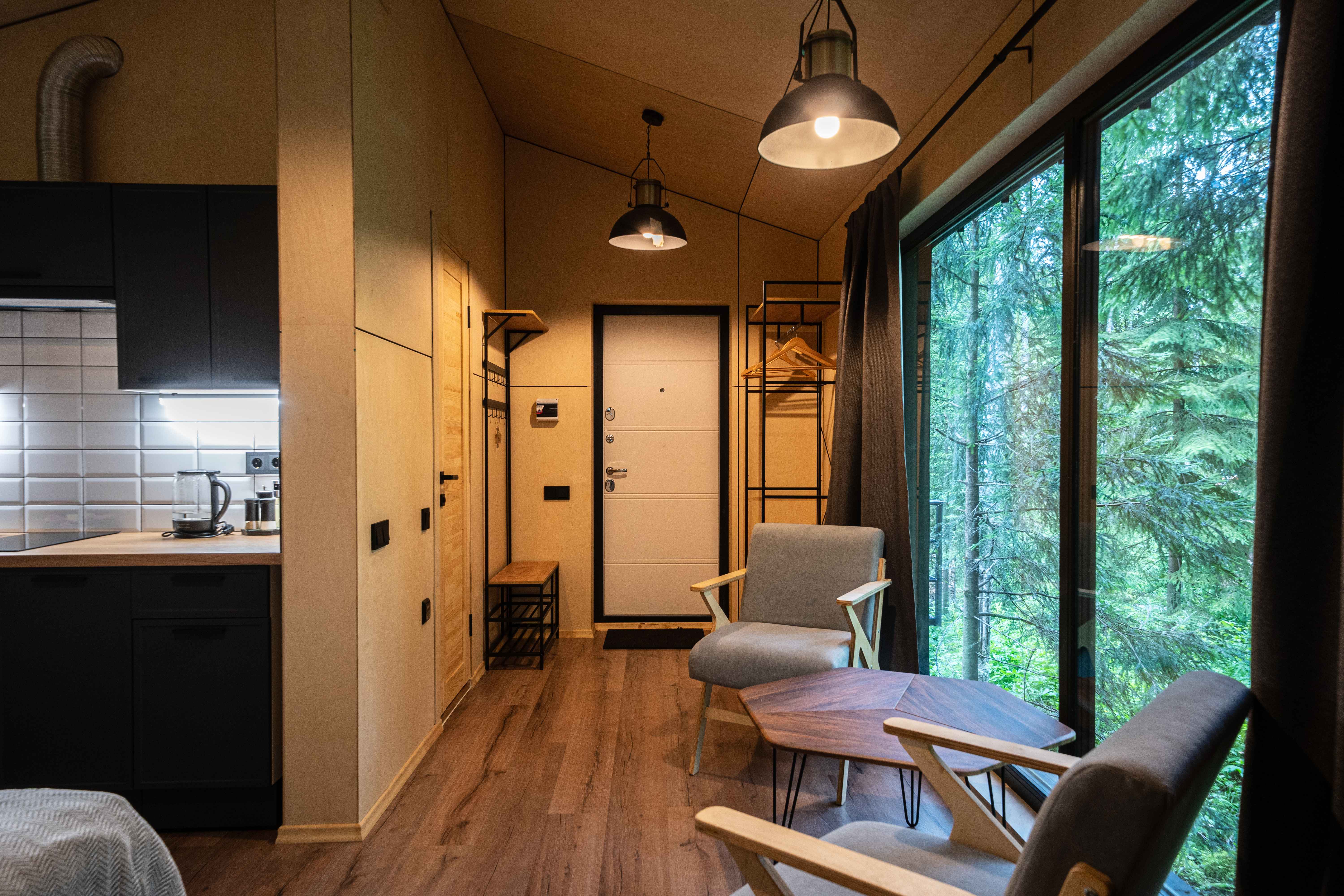 Коттедж №15 Заезд: 14:00 Выезд: 12:00