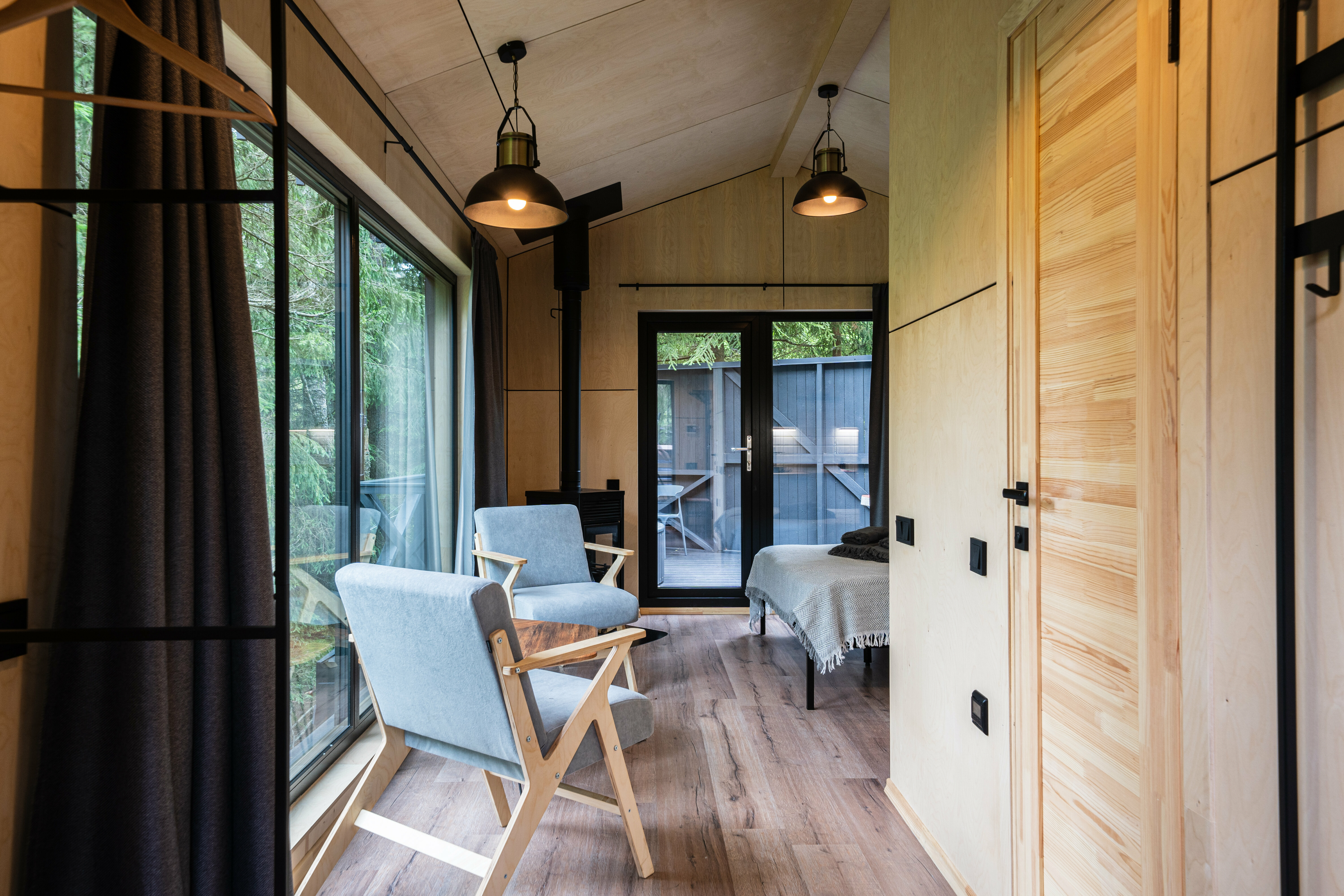 Коттедж №11 Заезд: 15:00 Выезд: 13:00