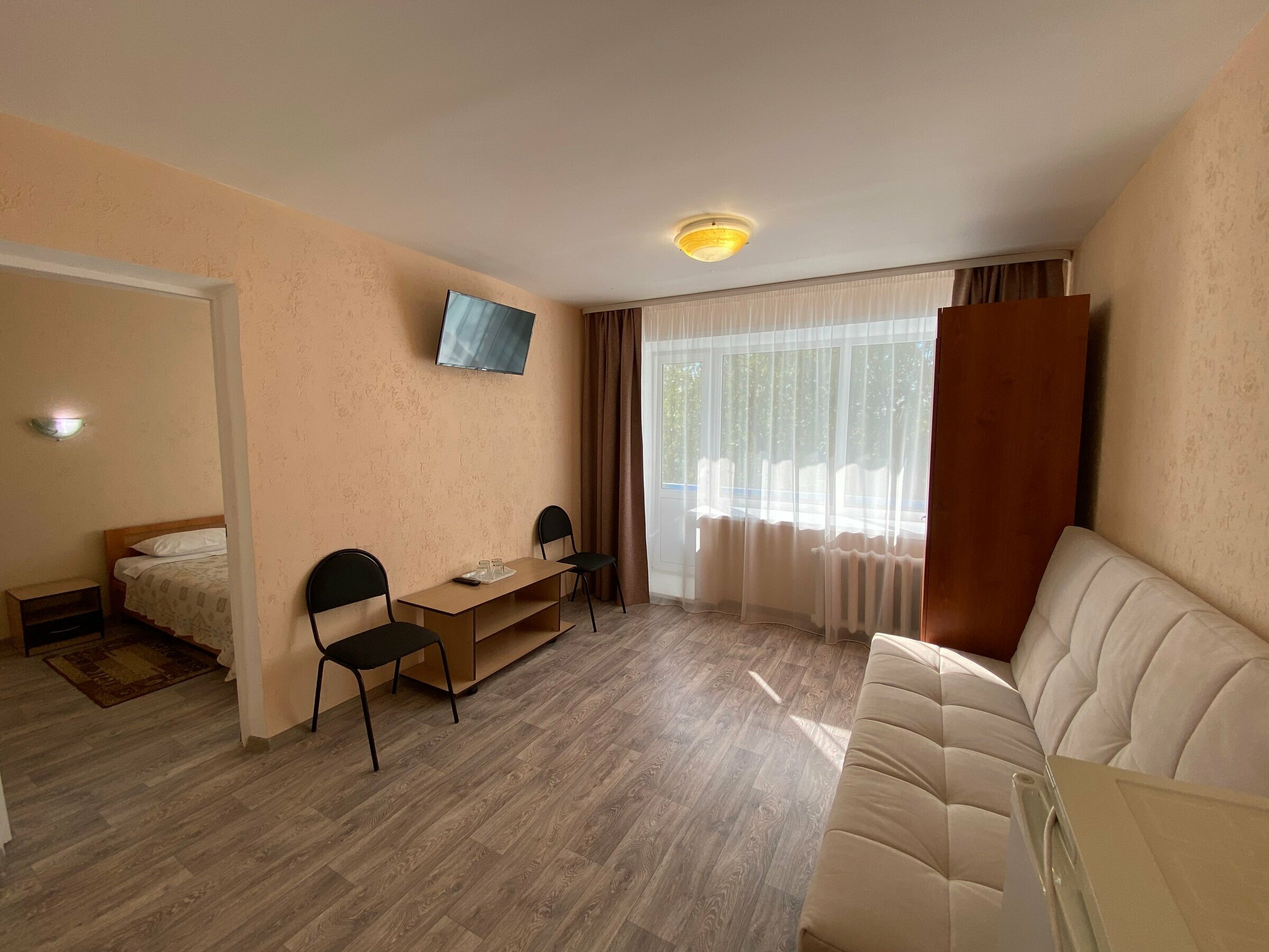 ЭКОНОМ СЕМЕЙНЫЙ с двуспальной кроватью