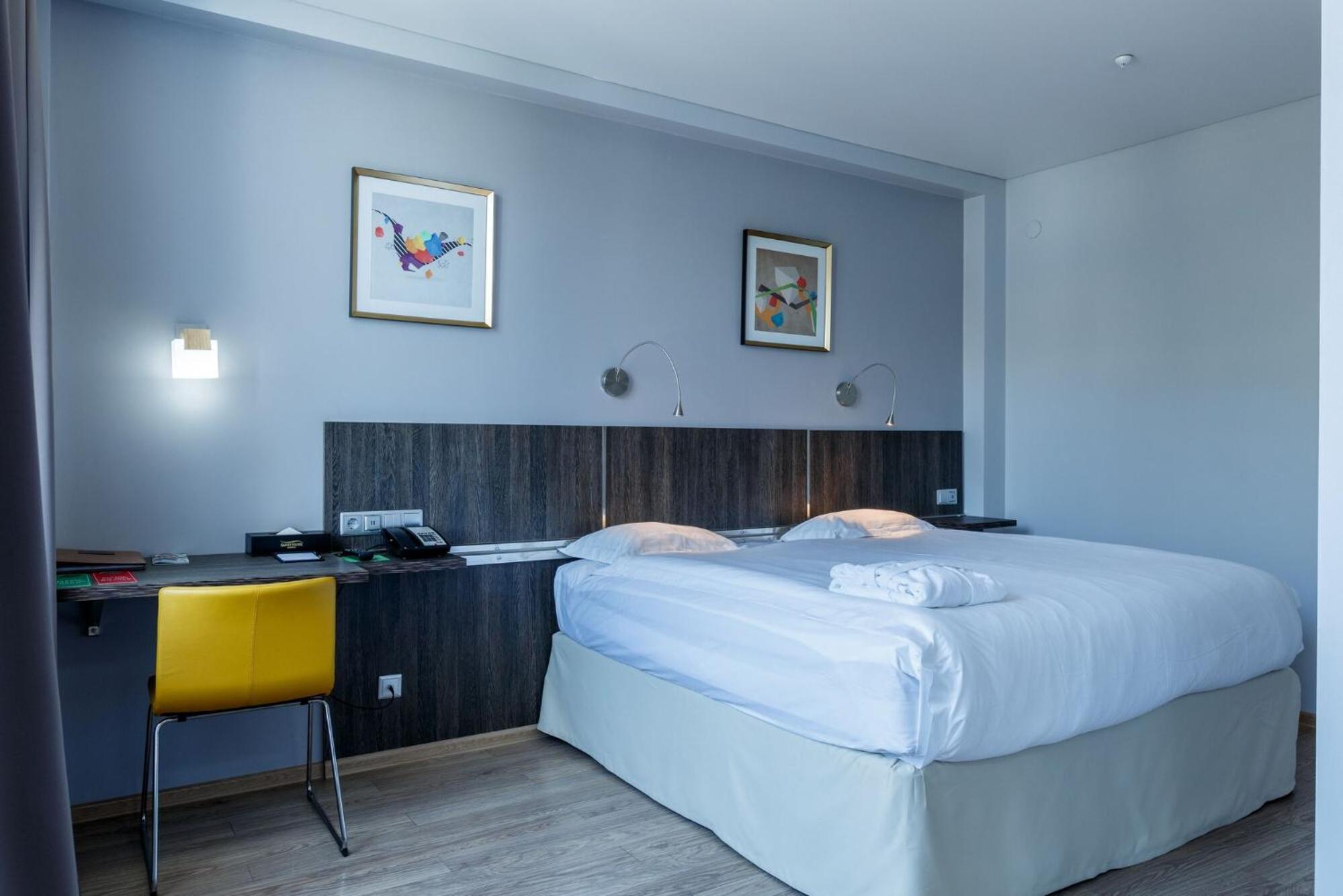 Superior Deluxe Double or Twin Room 
