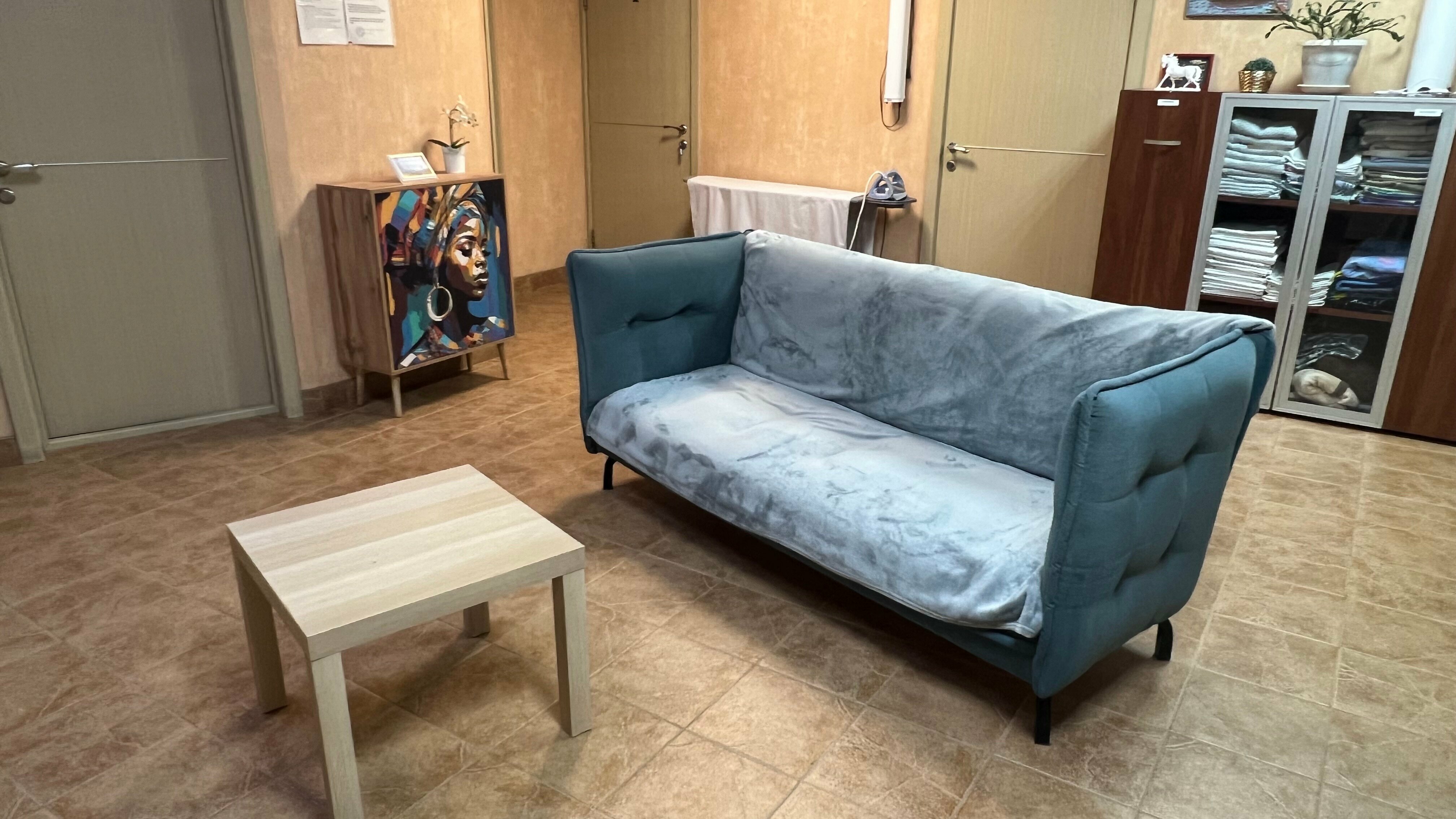 Семейный номер с общей ванной комнатой