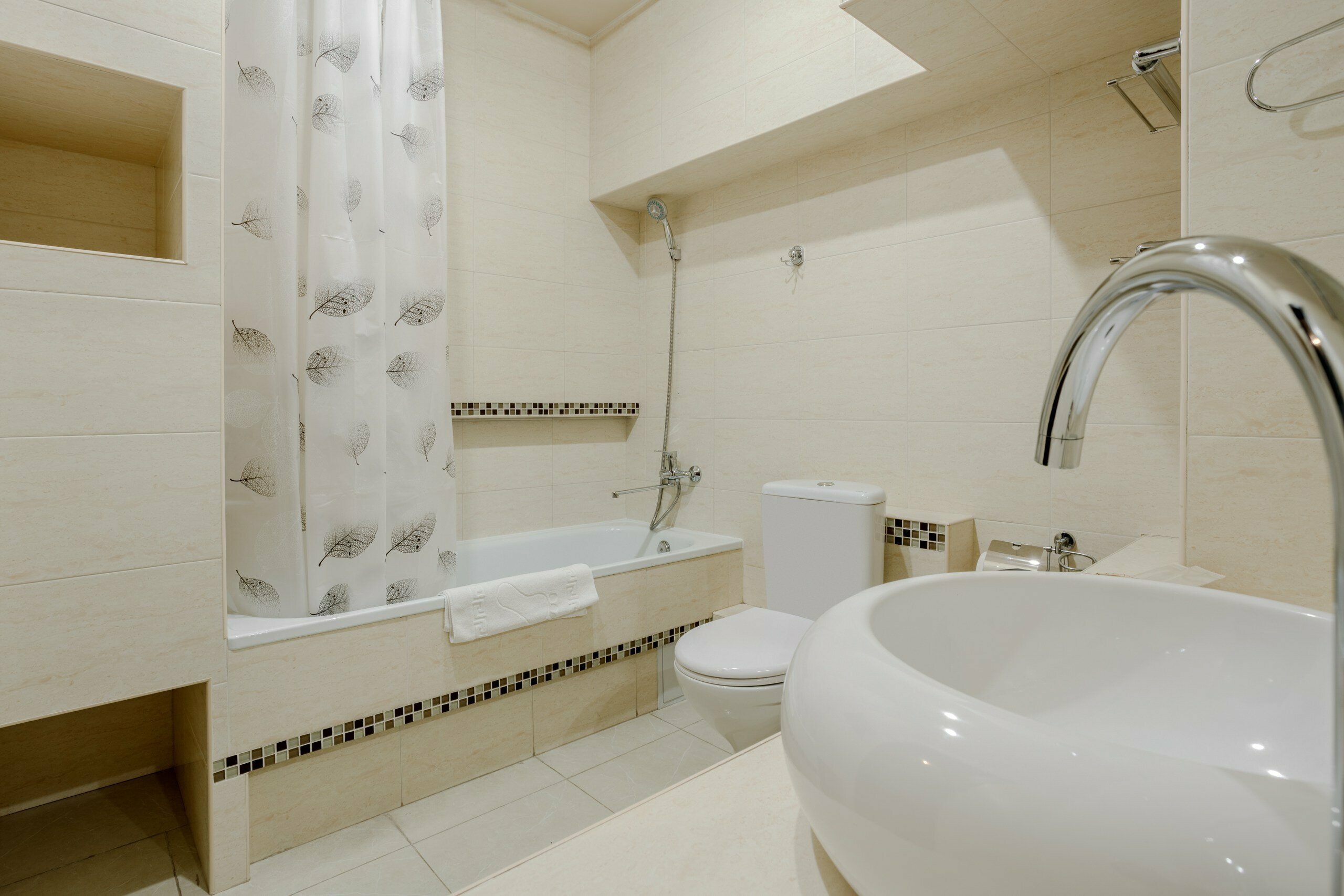 Улучшенный люкс