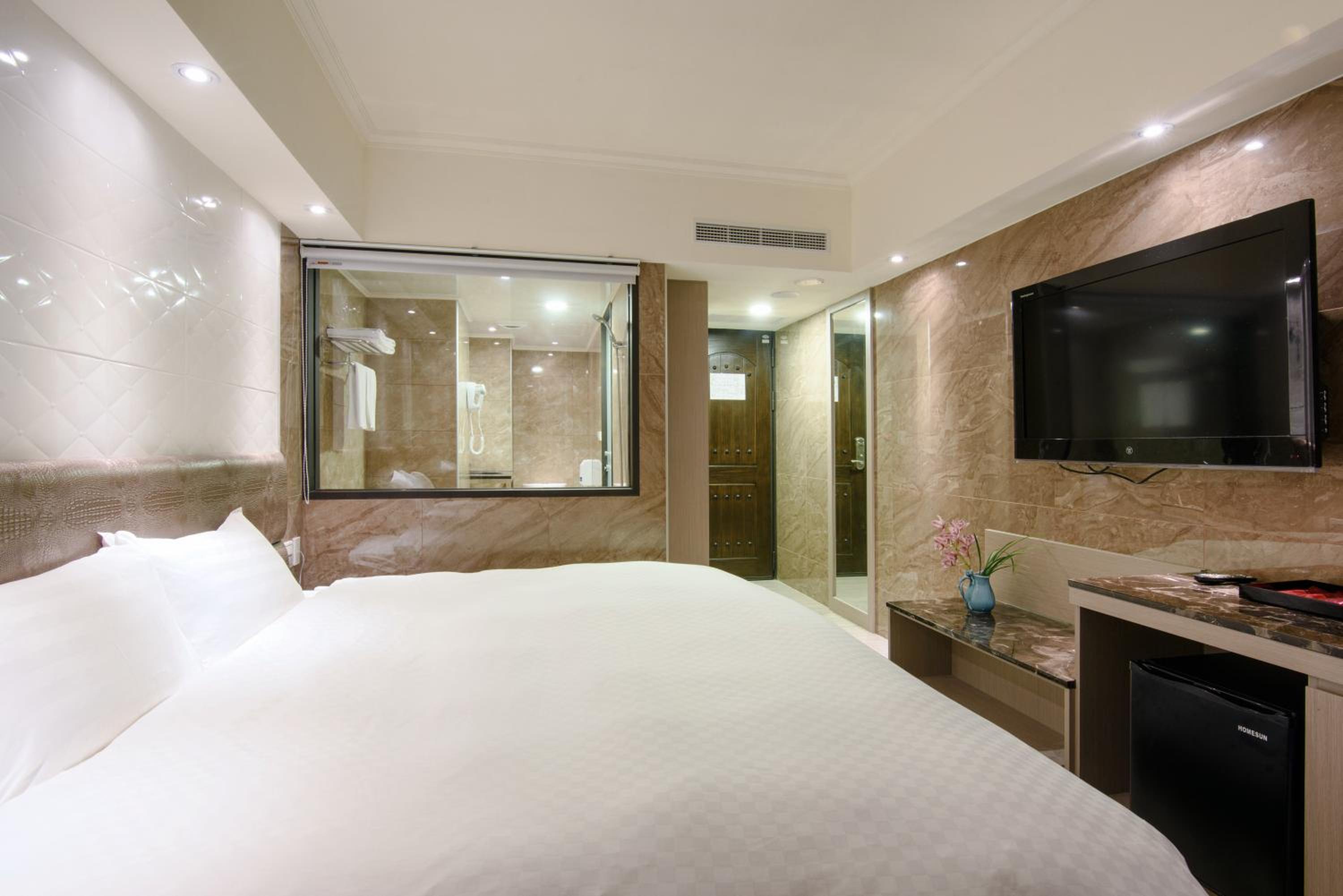 Double Room with Lake View