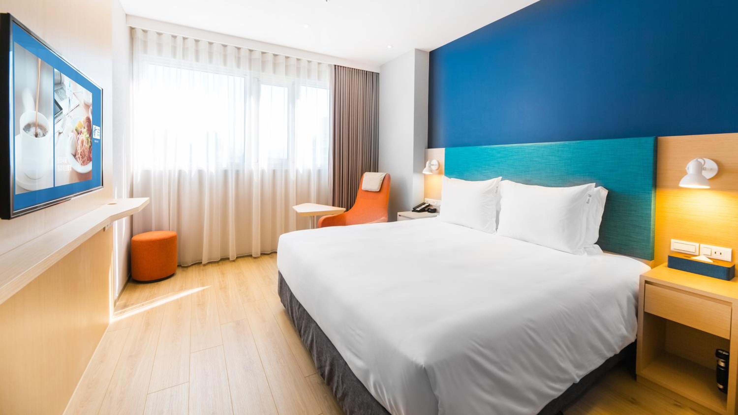 Standard King Room