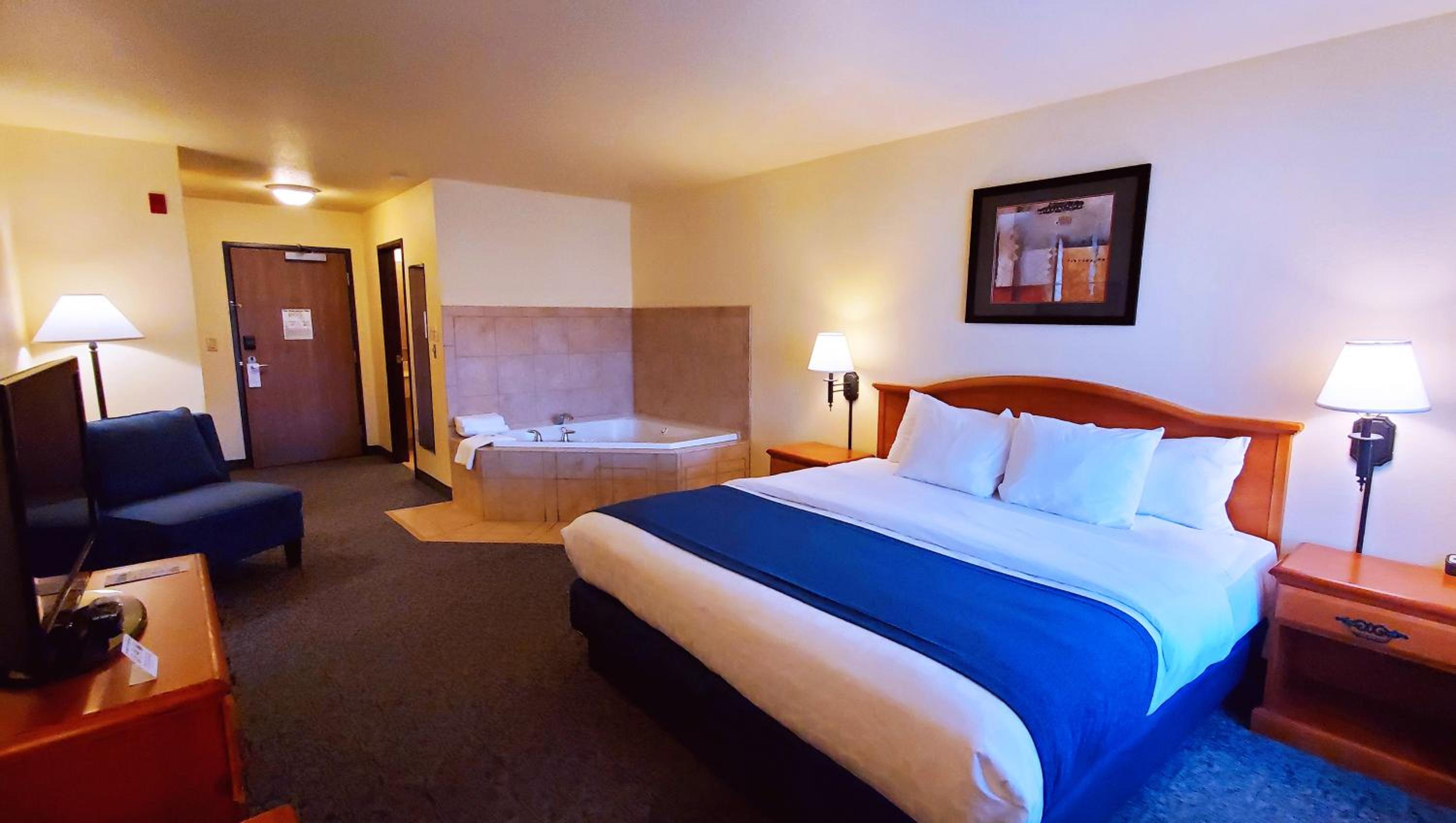 King Room with Spa Bath