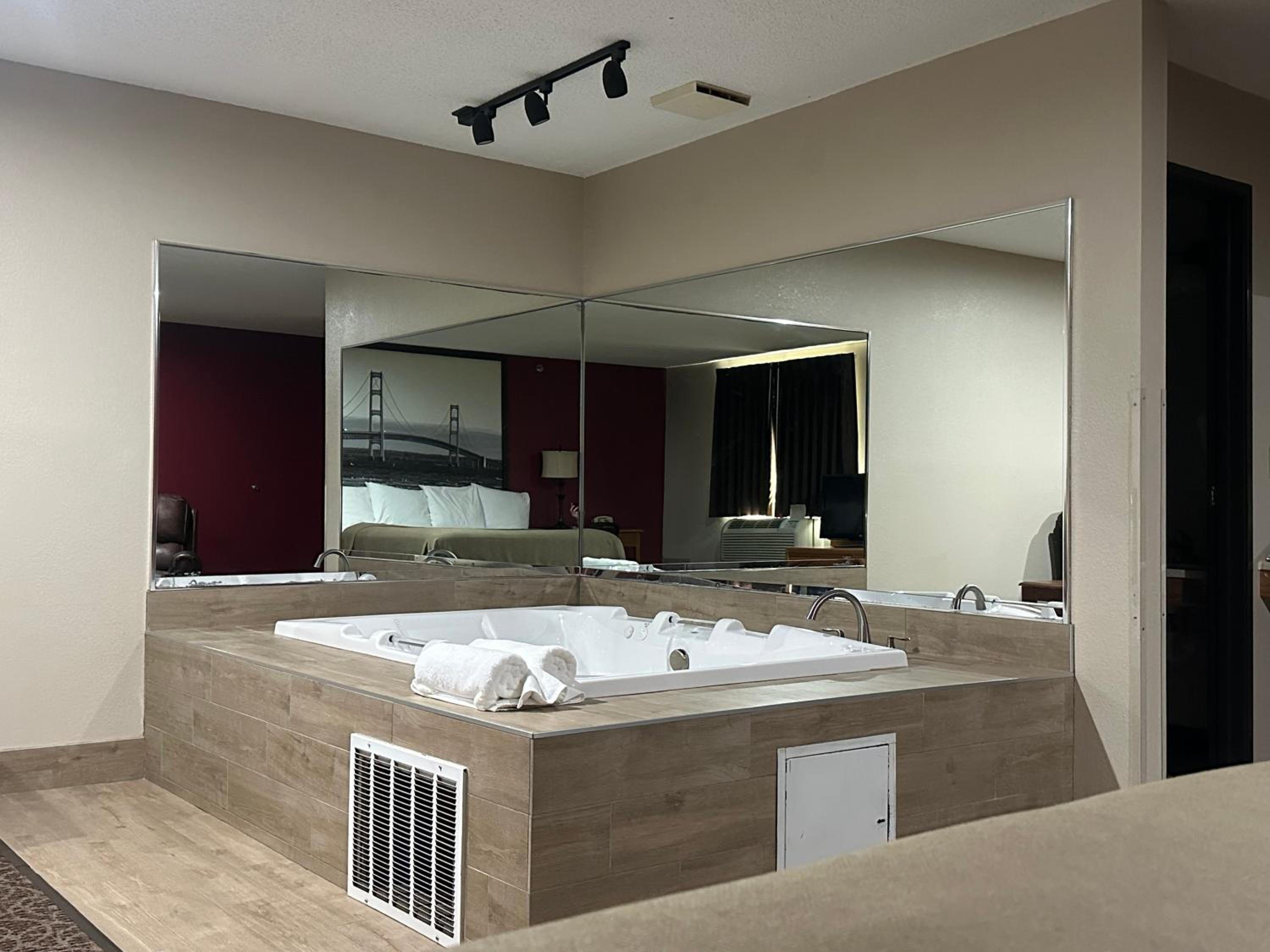 King Studio Suite - Non-Smoking