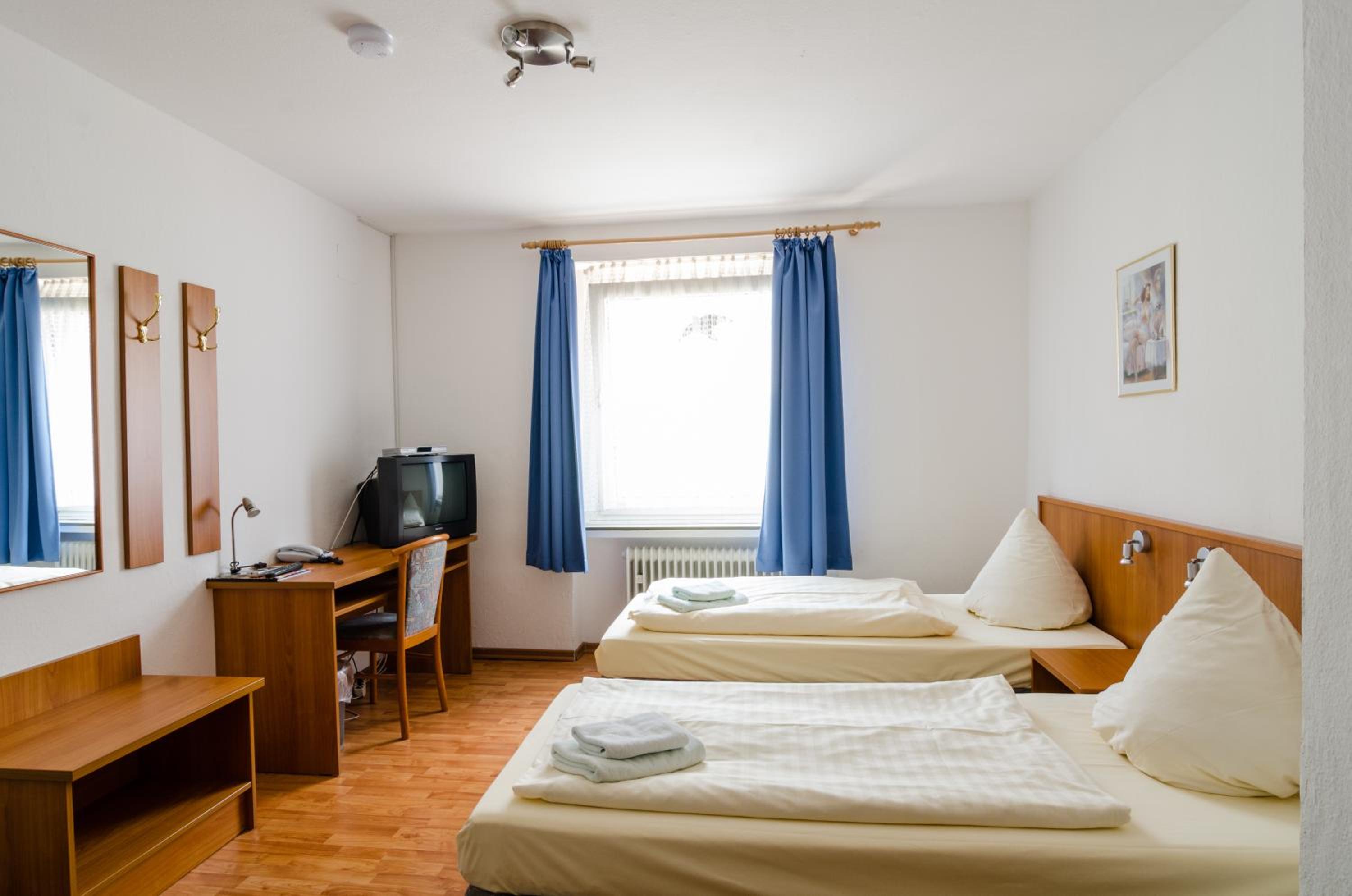 One-Room Apartment (3 adults)