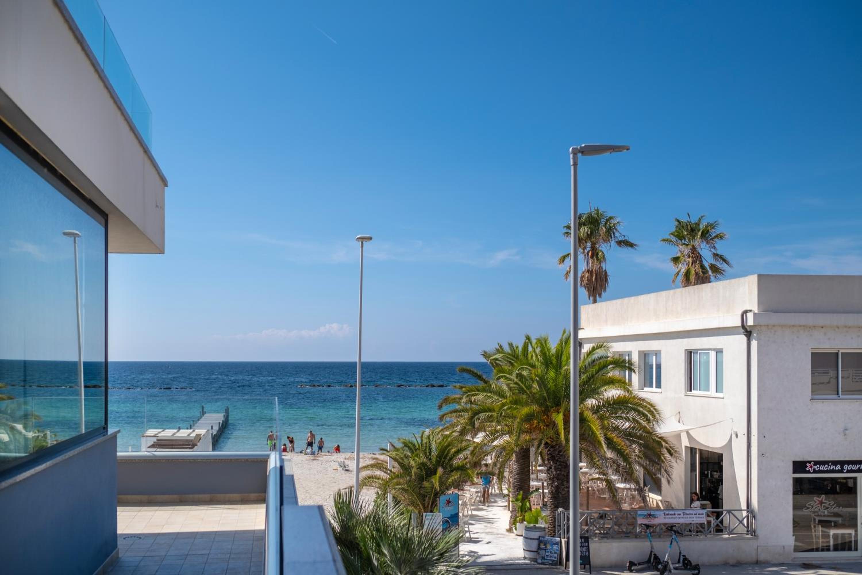 Superior One Bedroom Apartment  with Terrace and Sea View 