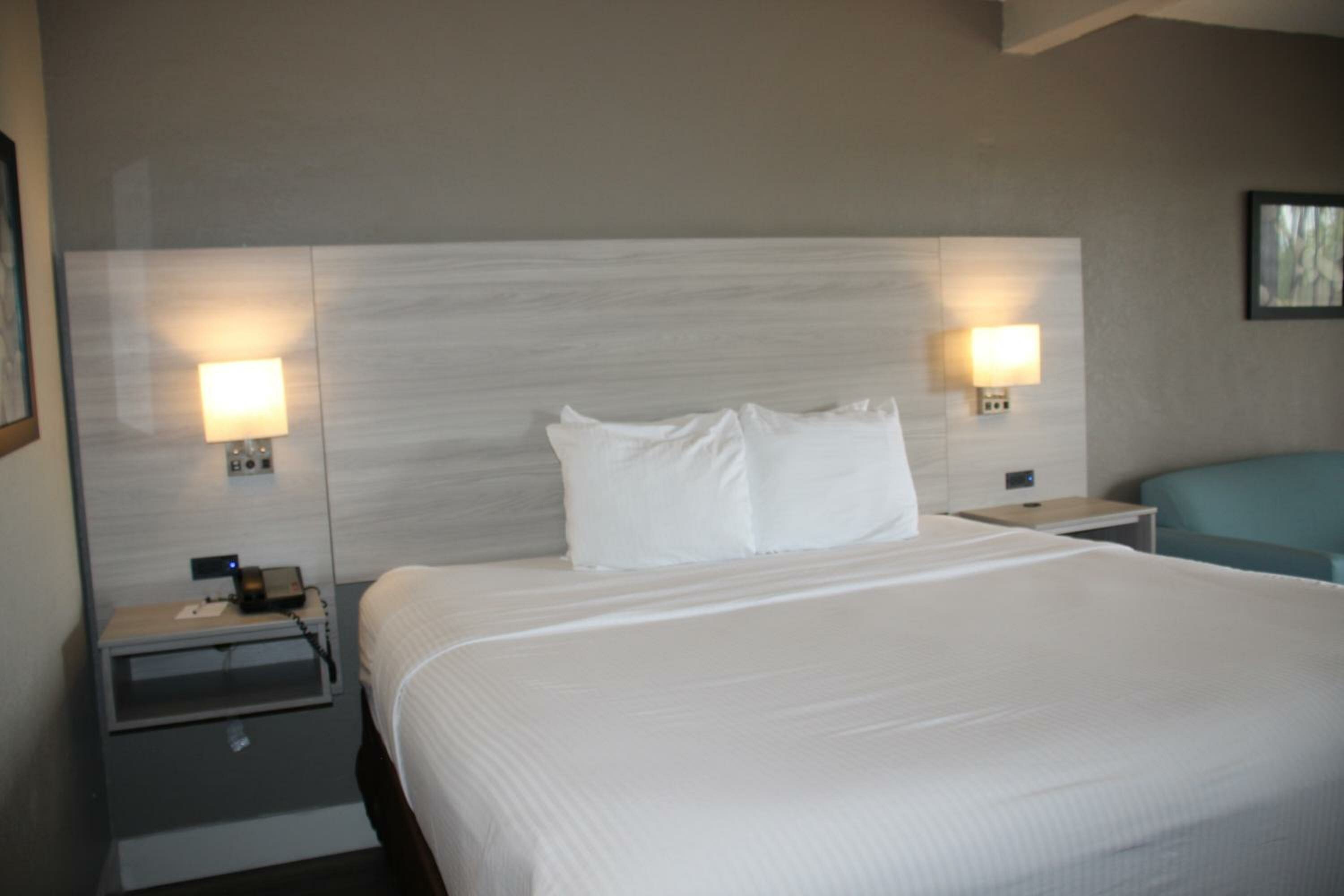 King Room with Balcony