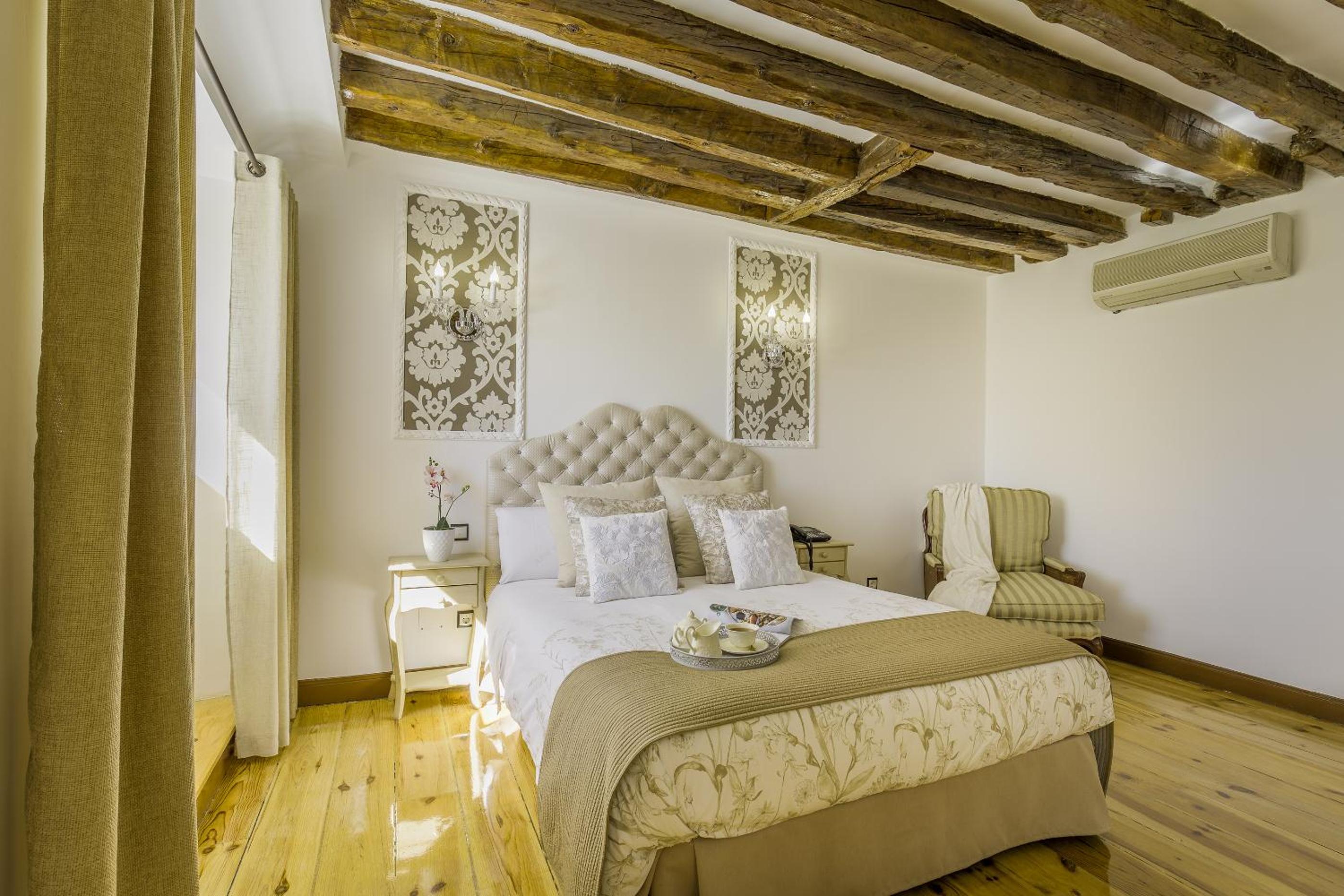 Apartment with Views