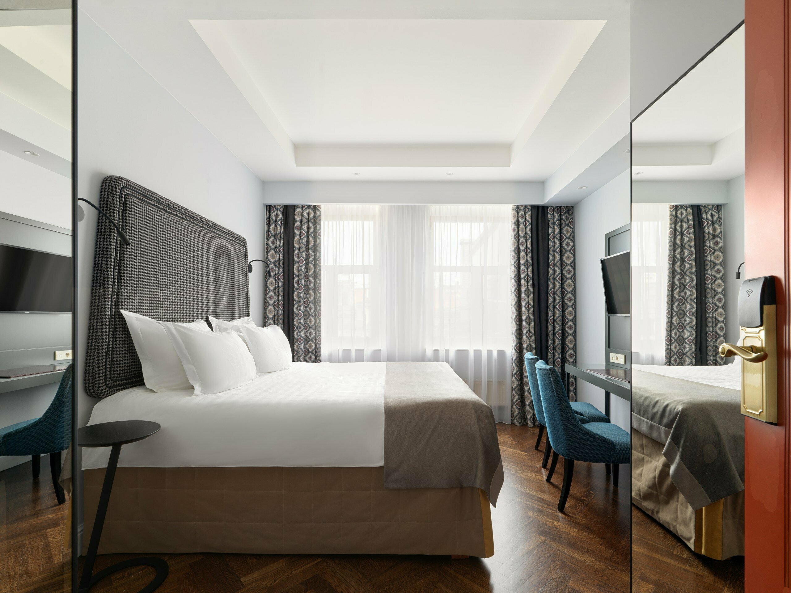 Классический номер