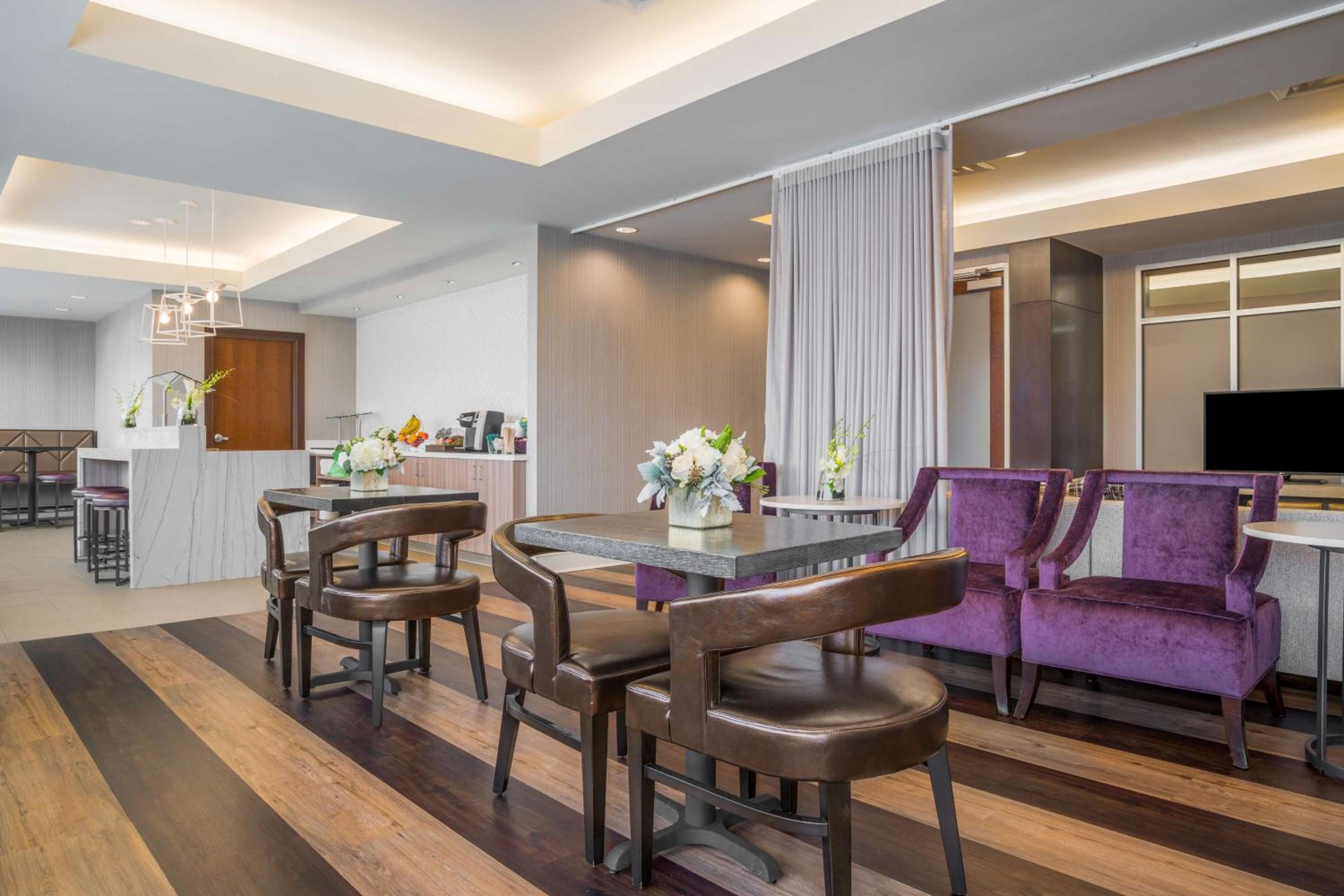 Executive King Suite - Second Floor