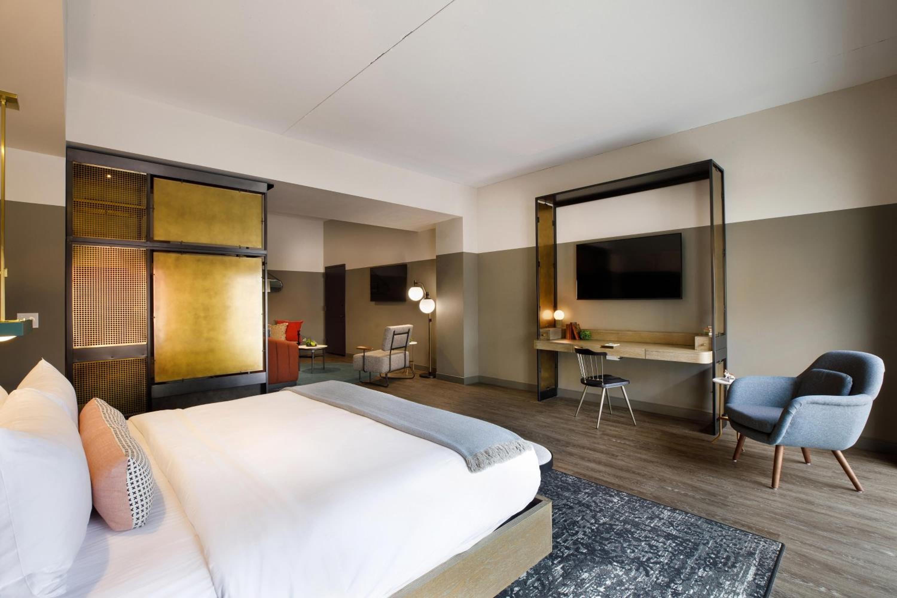 Deluxe King Room with Sofa Bed