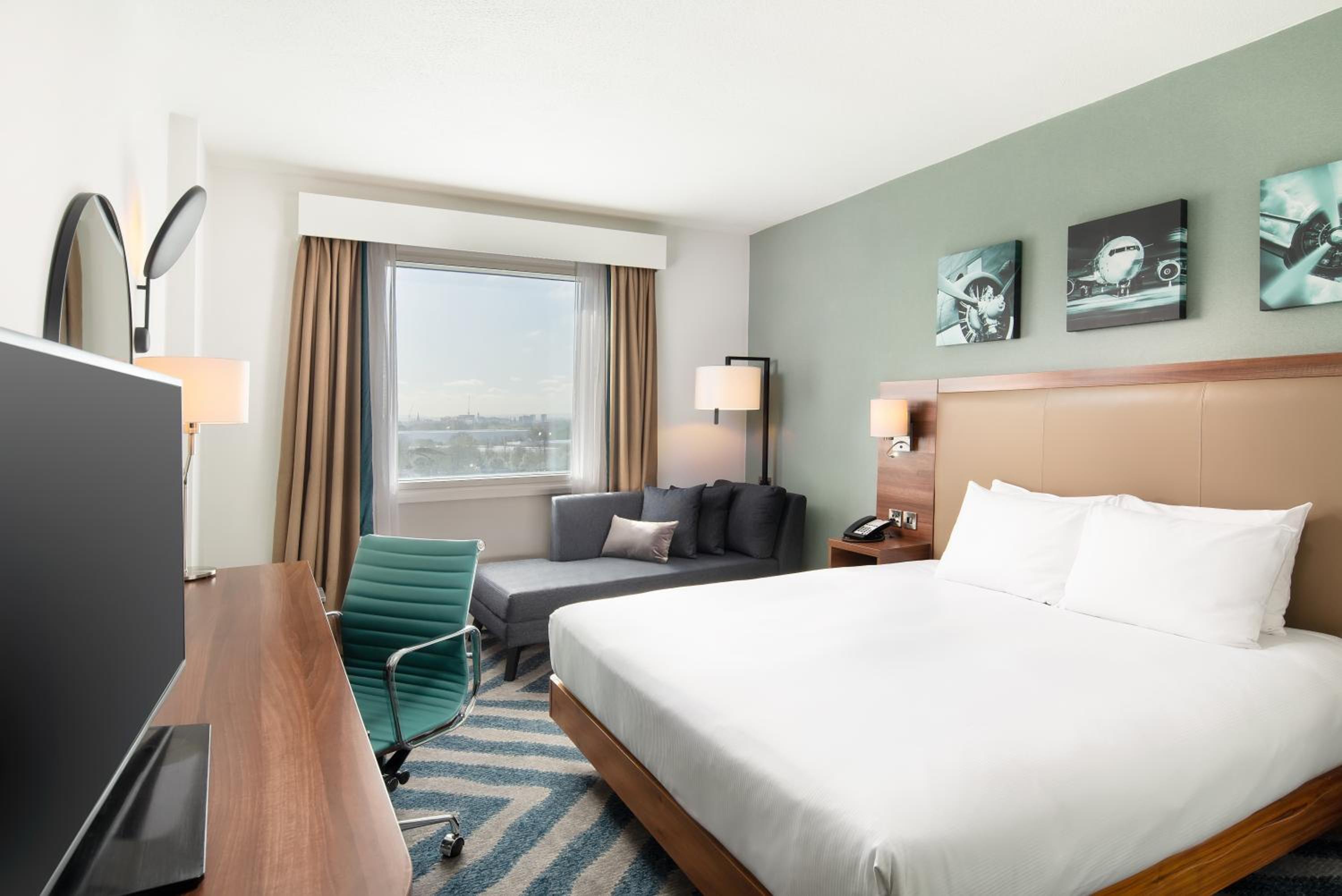 Family Connecting Rooms