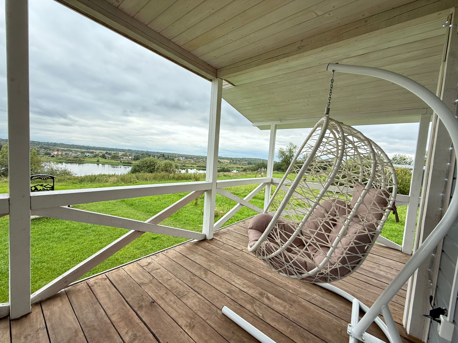 дом №3 Шевелево с видом на реку