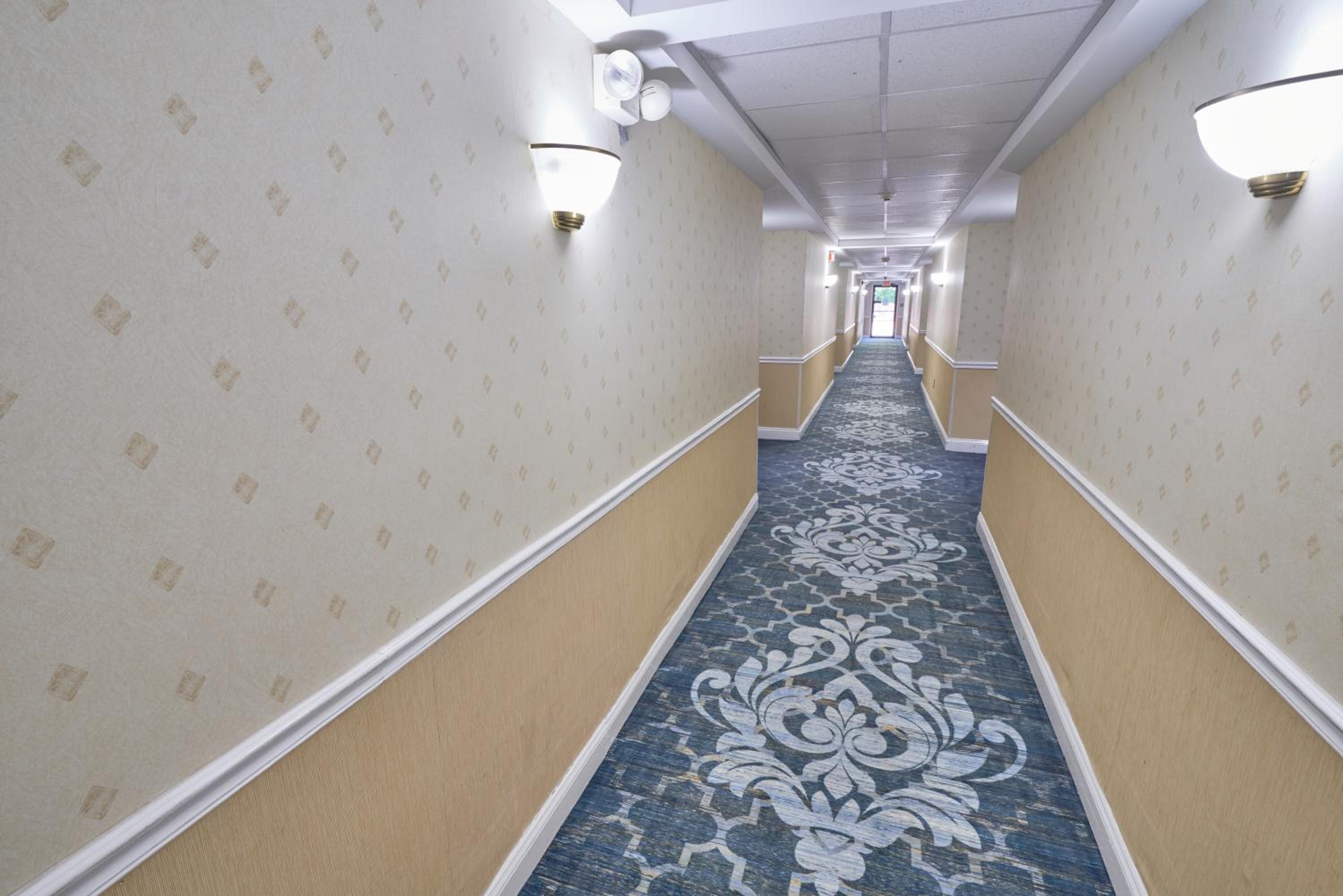 Superior King Room (Non-Smoking)