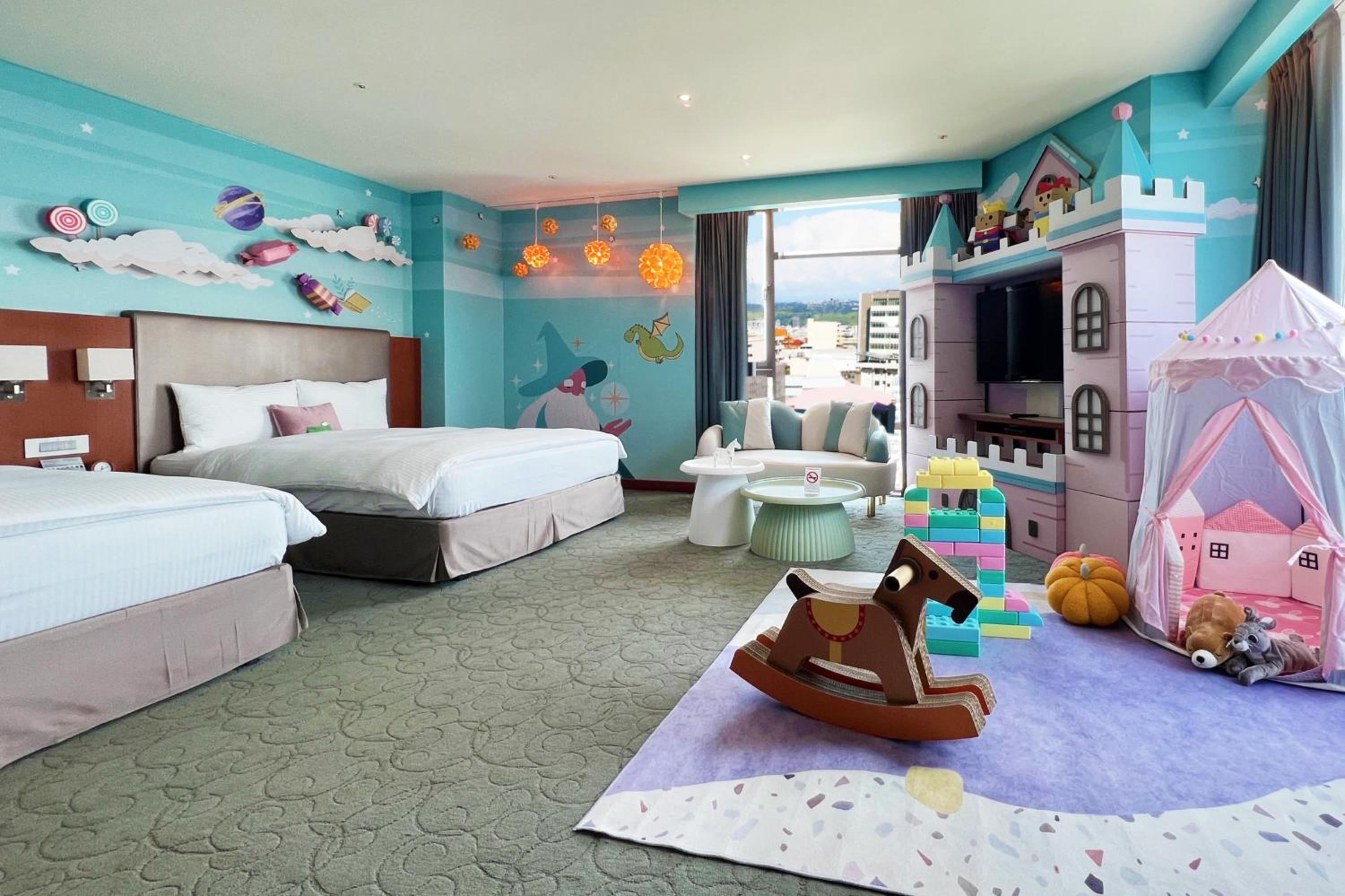 Random Choice of Superior Family Room