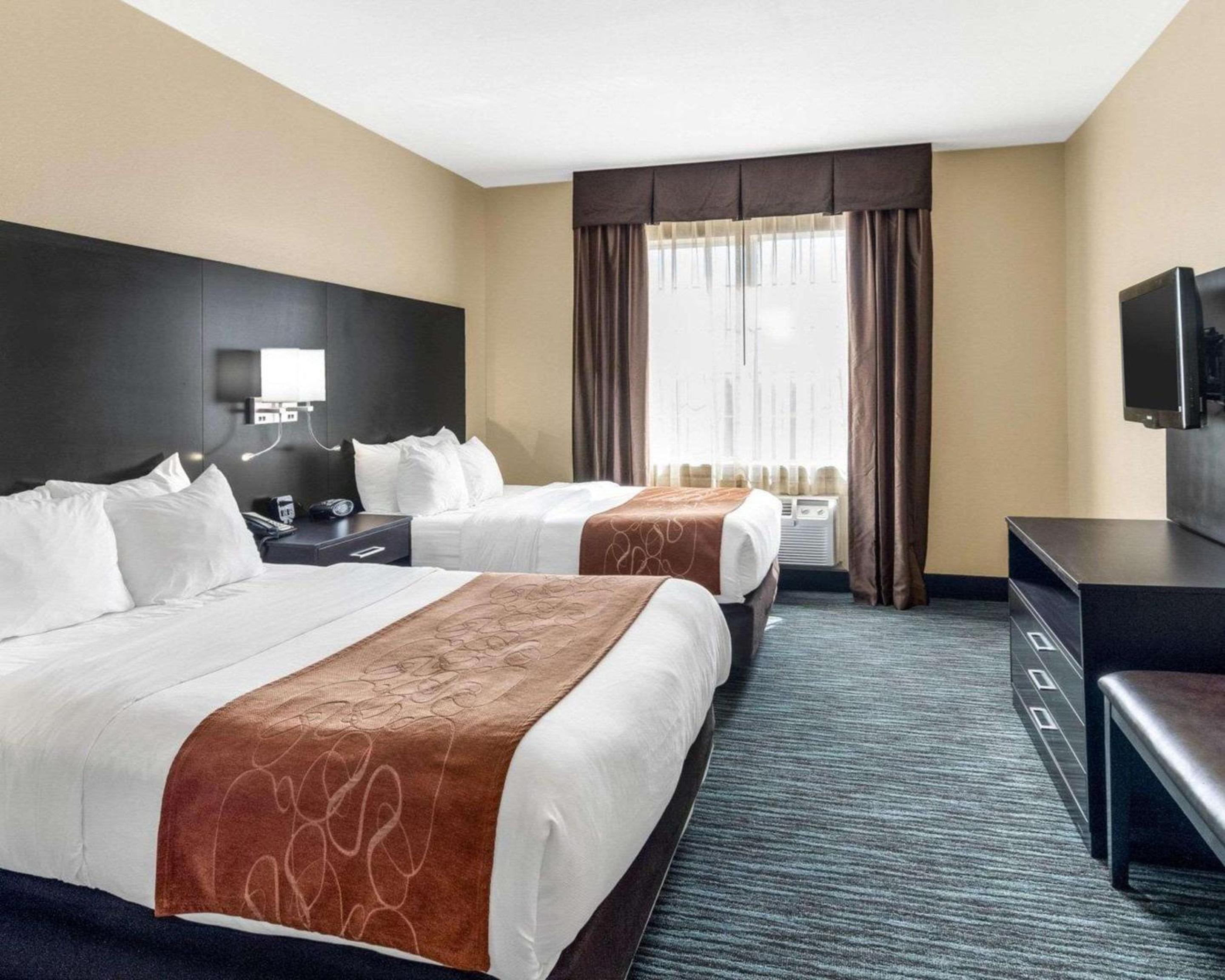 Queen Suite with Two Queen Beds - Non-Smoking