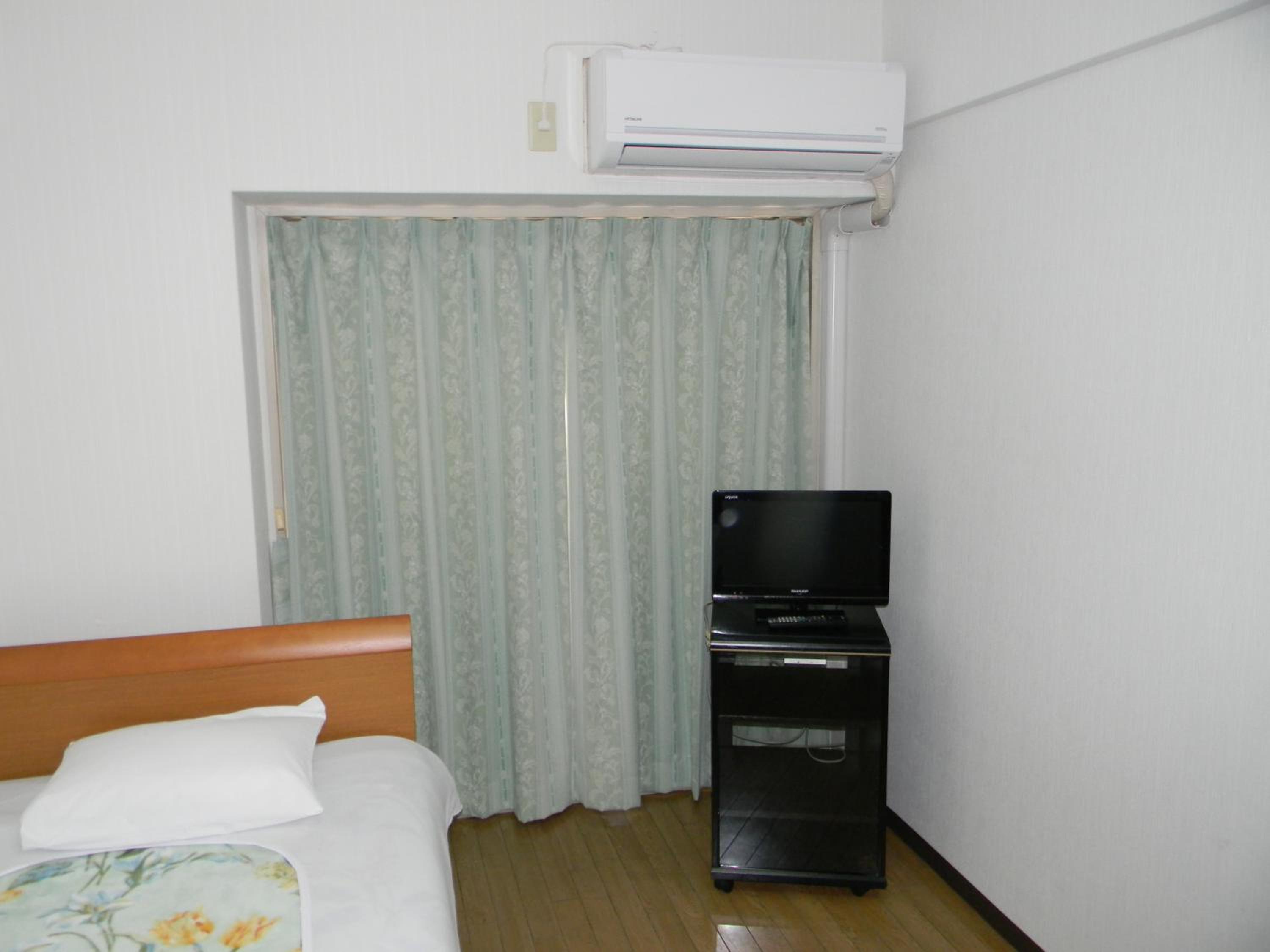 Single Room - Non-Smoking