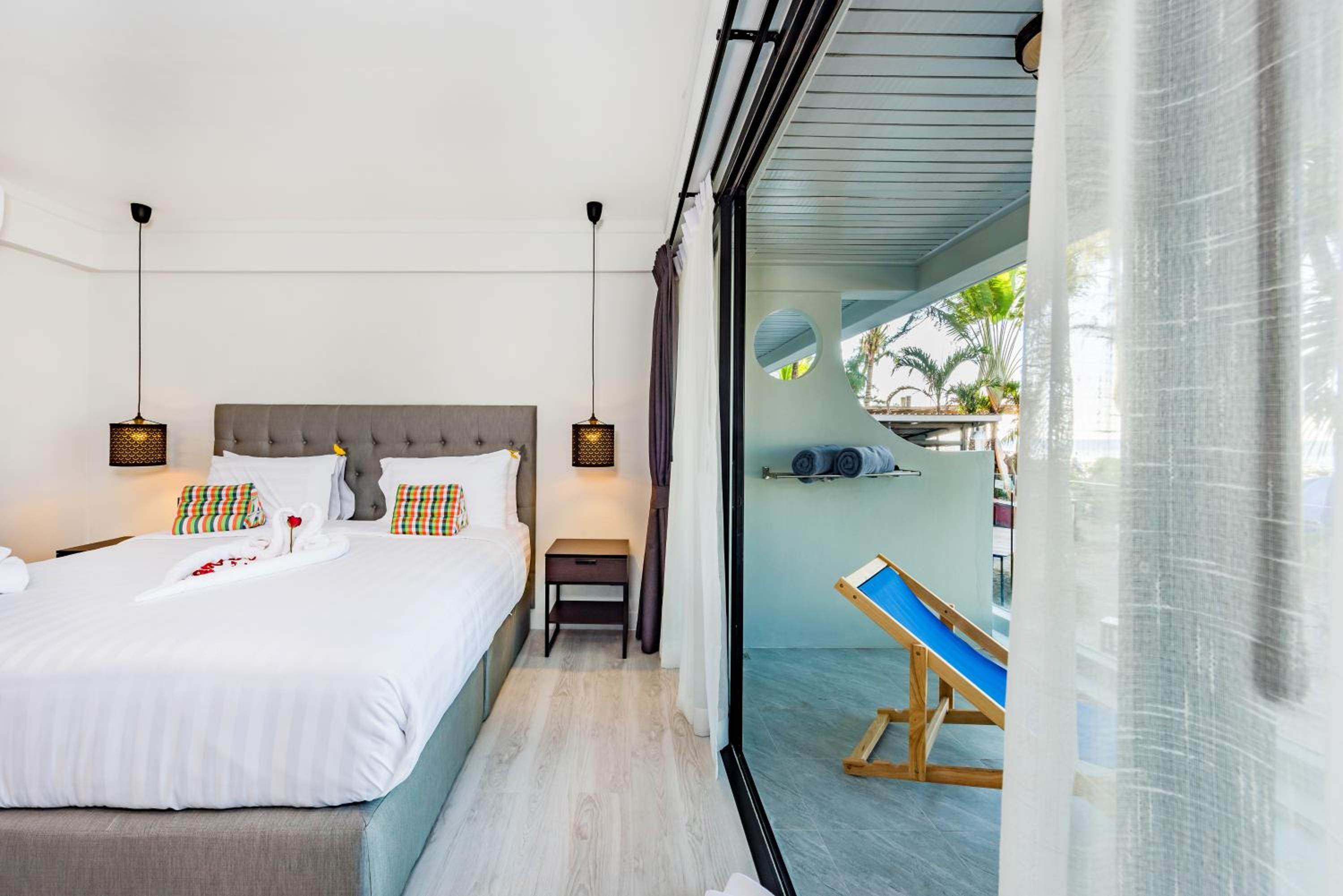 Superior Double or Twin Room with Sea View