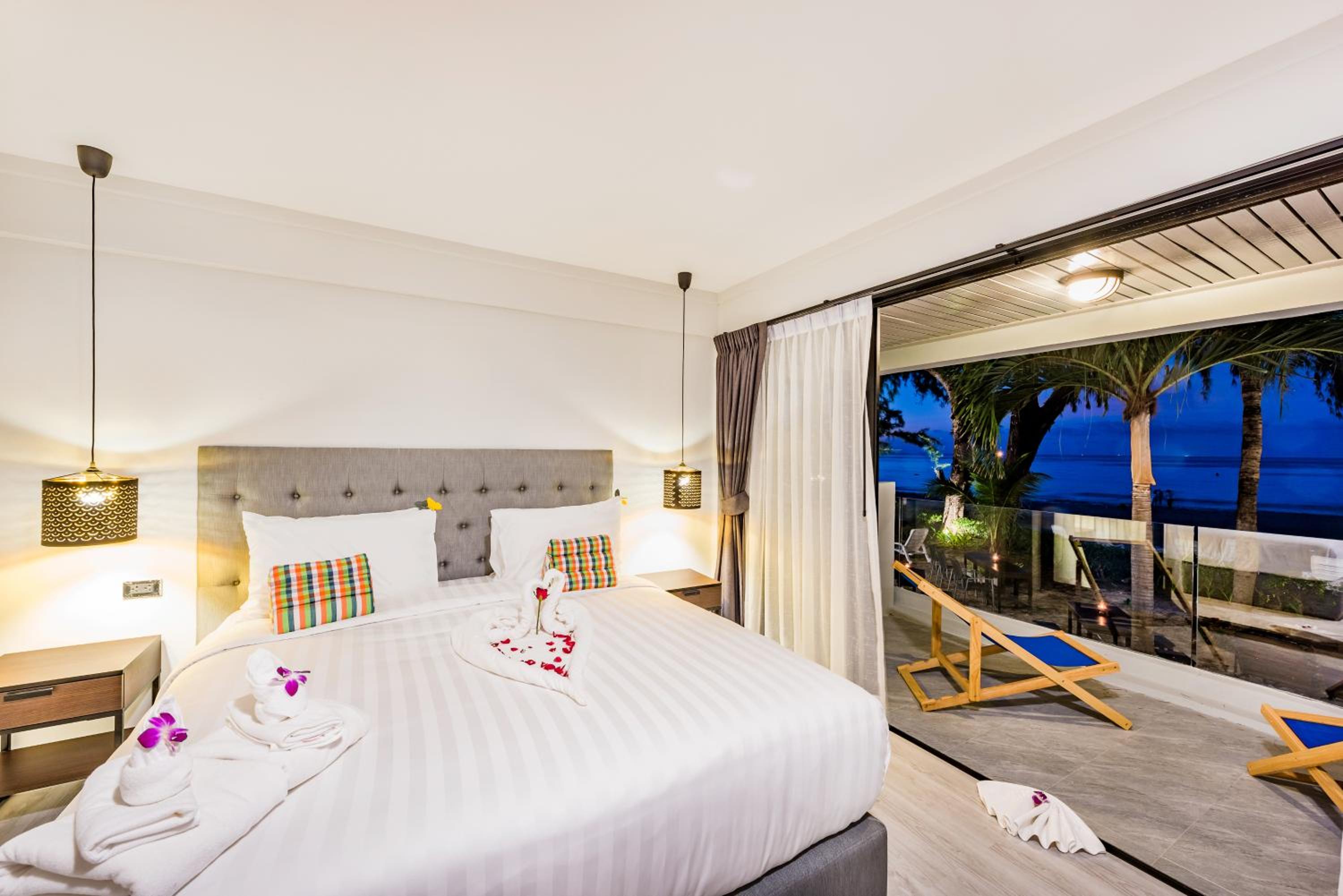 Superior Double or Twin Room with Sea View