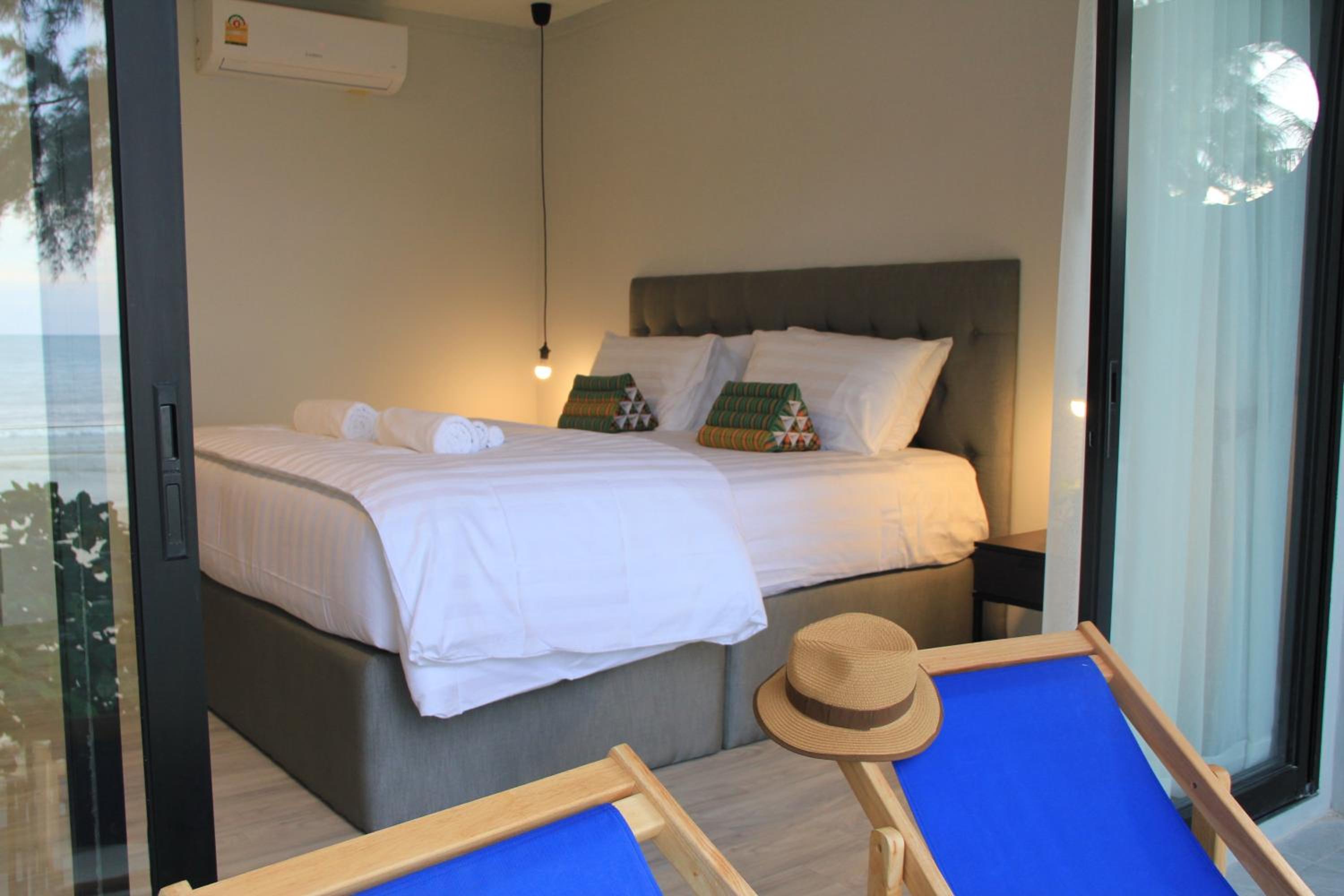 Superior Double or Twin Room with Sea View