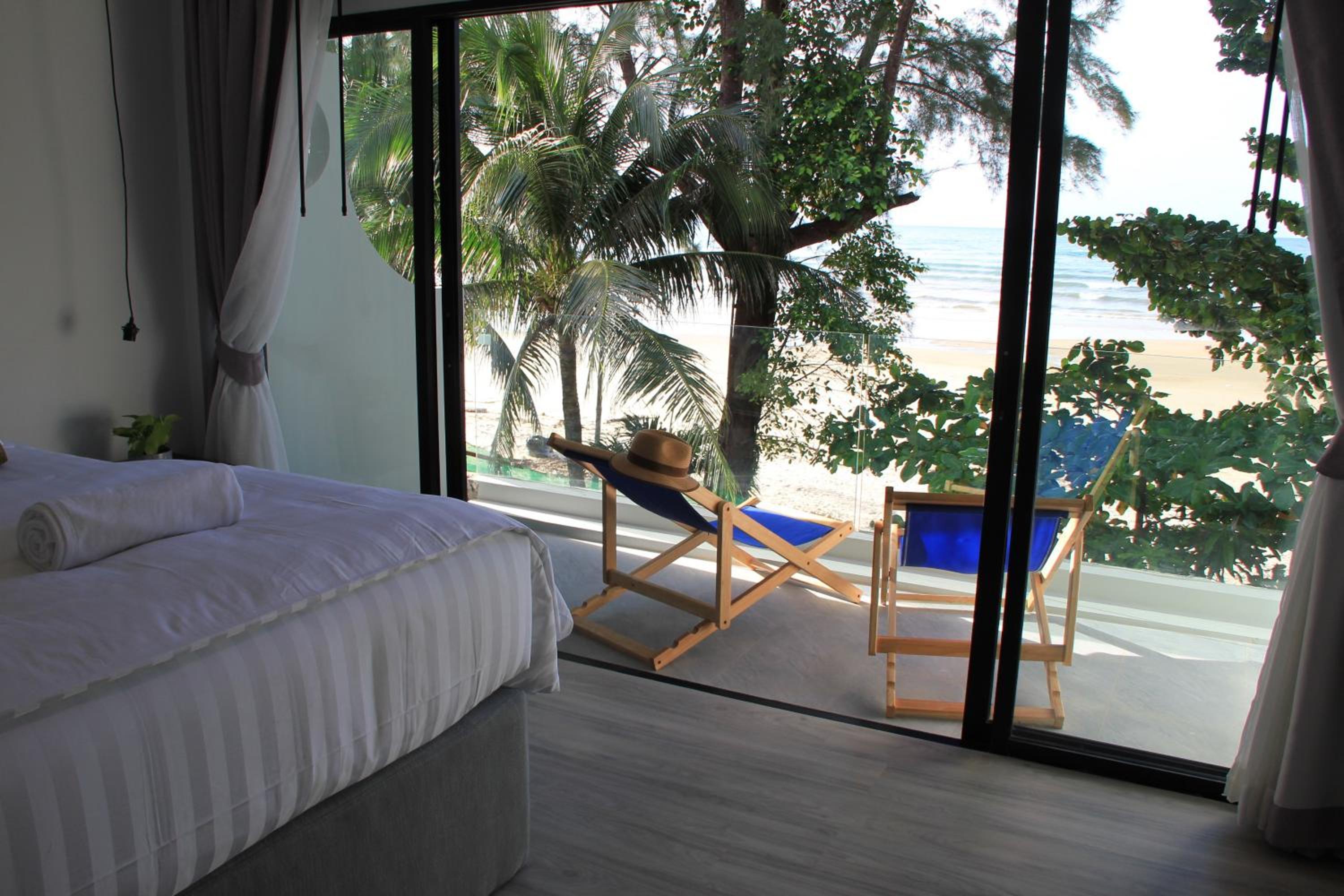 Superior Double or Twin Room with Sea View