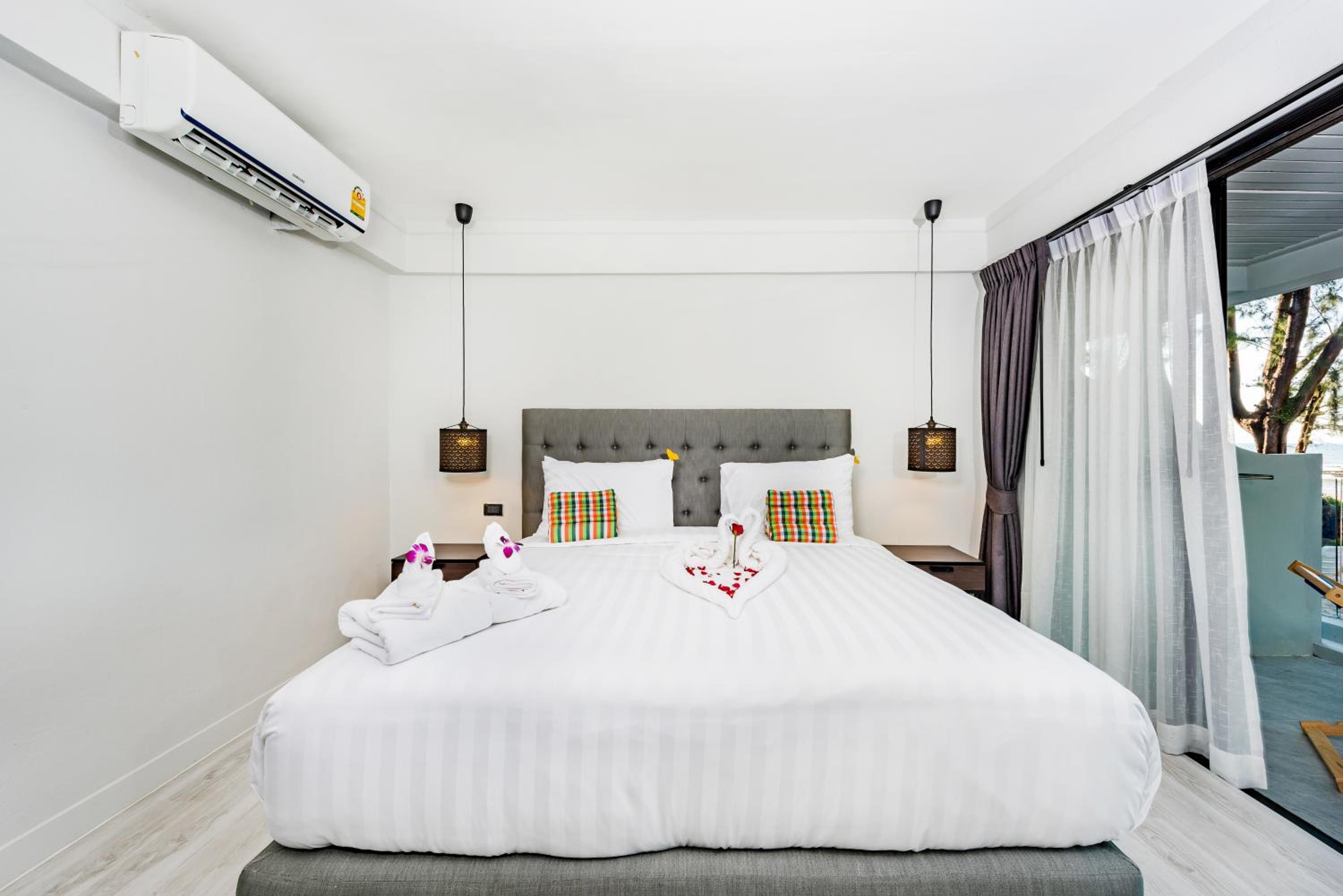 Superior Double or Twin Room with Sea View