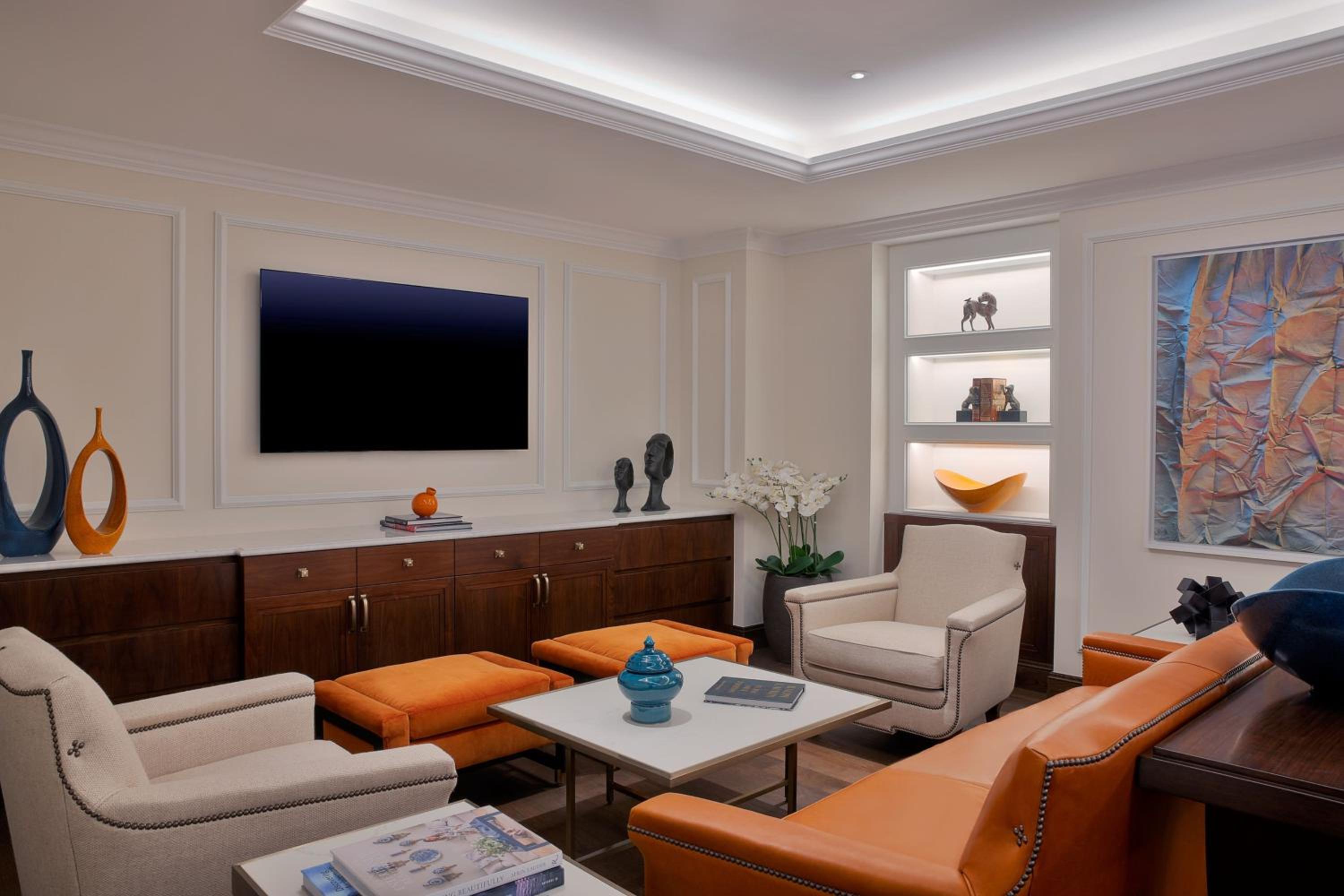 Ambassador, Suite, 1 King, Skyline View