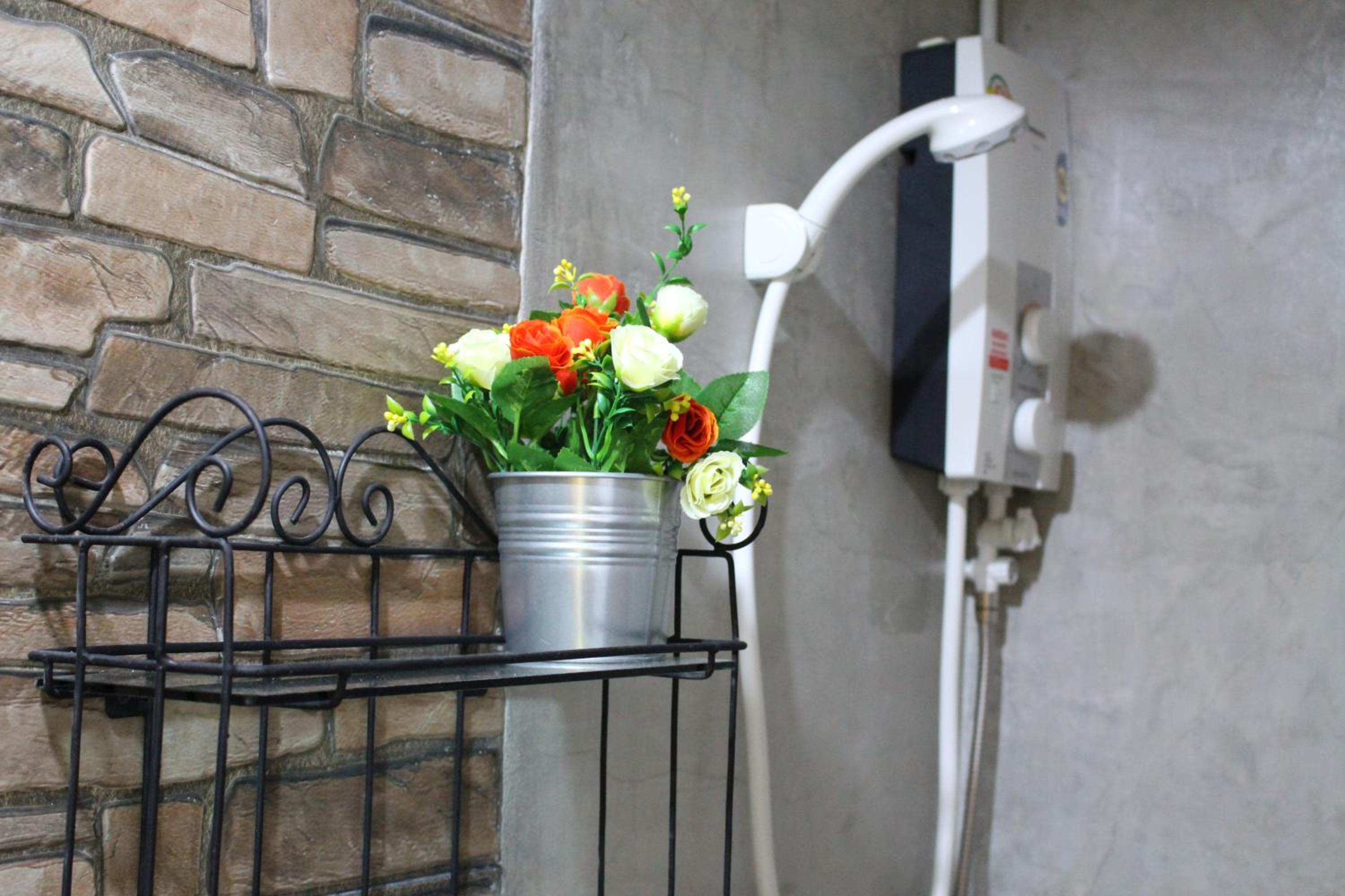 Standard Double Room - Street View