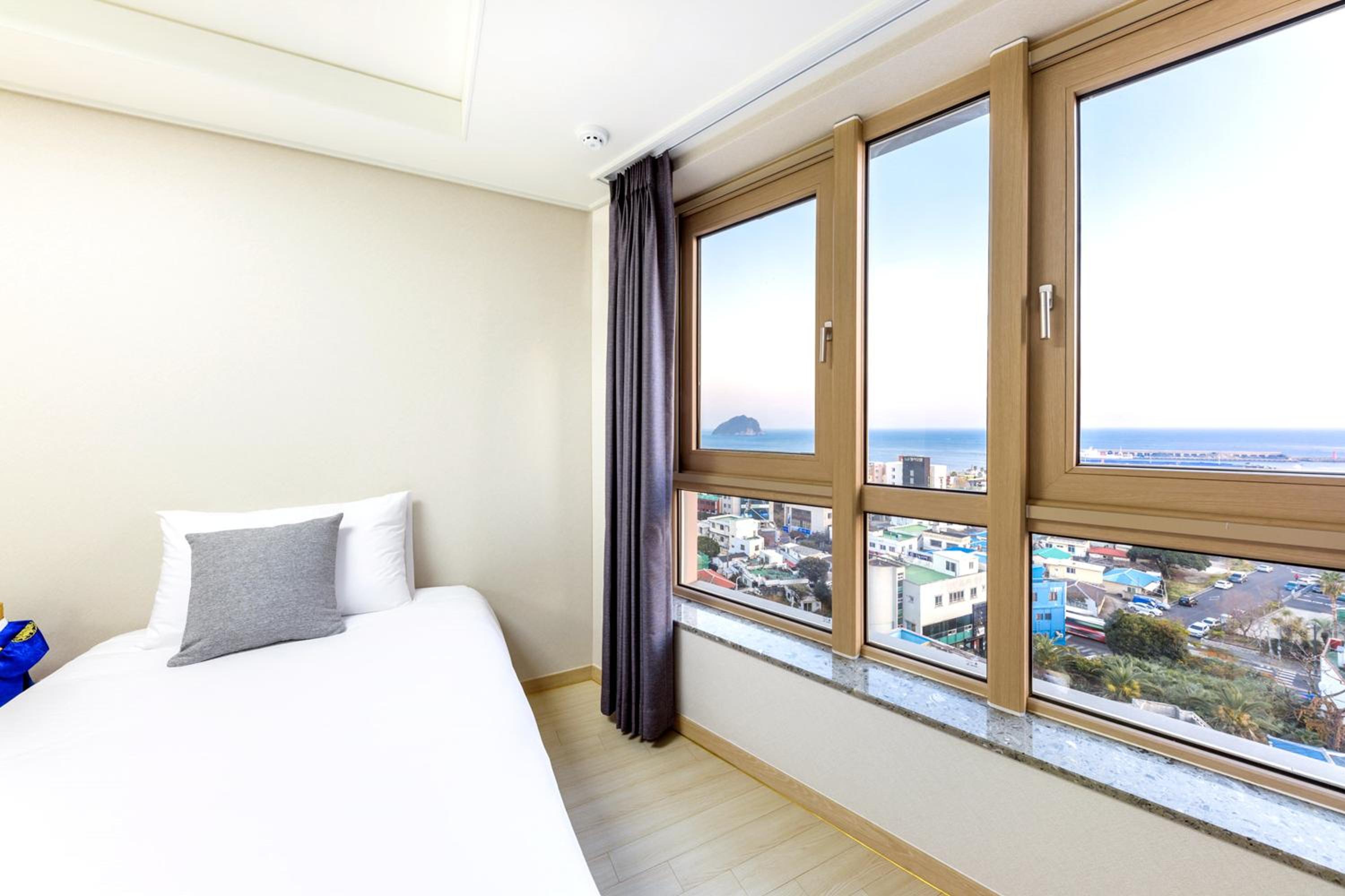 Junior Suite with Sea View