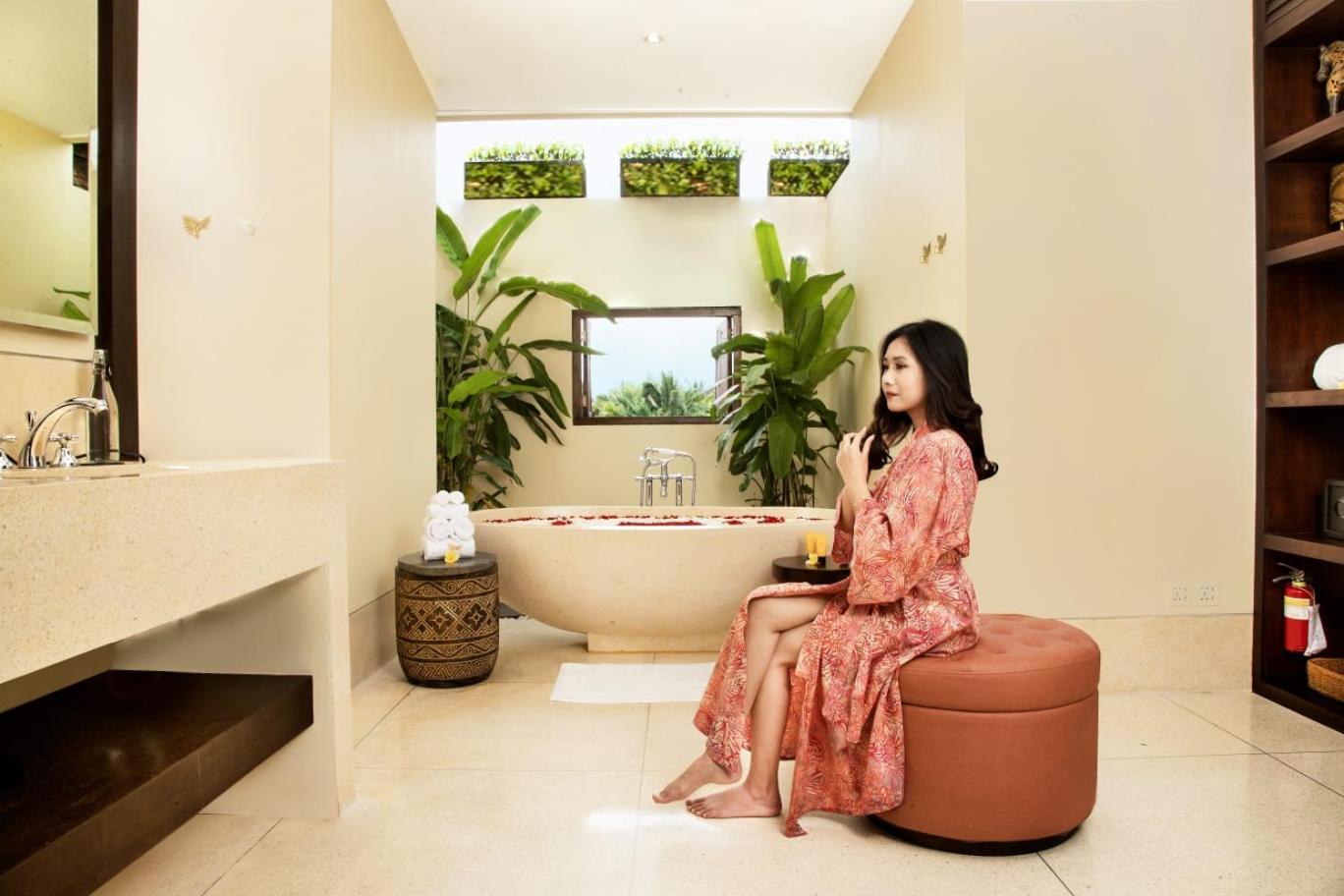 Jungle Royal Suite with Free Daily Sunset Yoga and Afternoon Tea