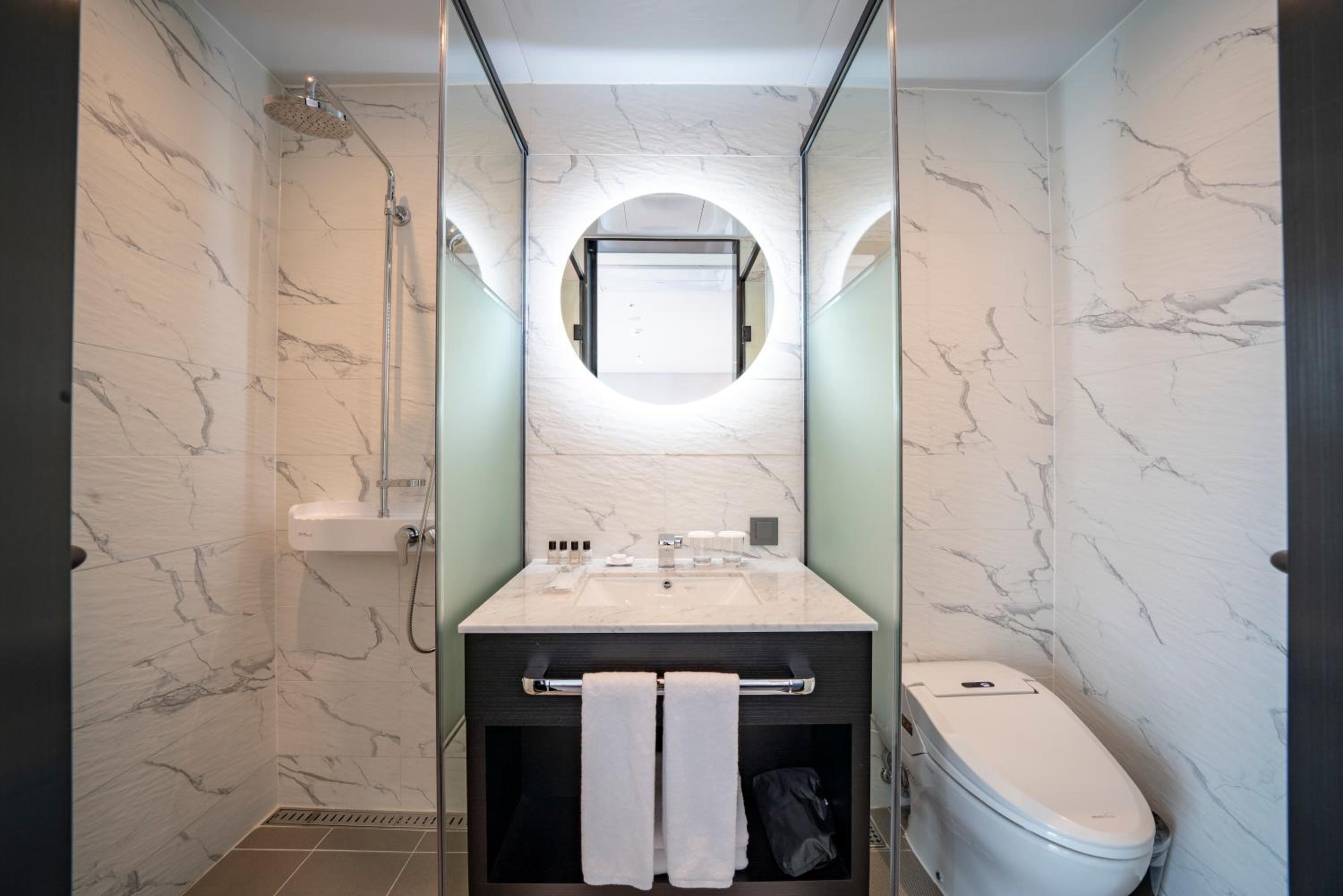 Standard Double Room with City View