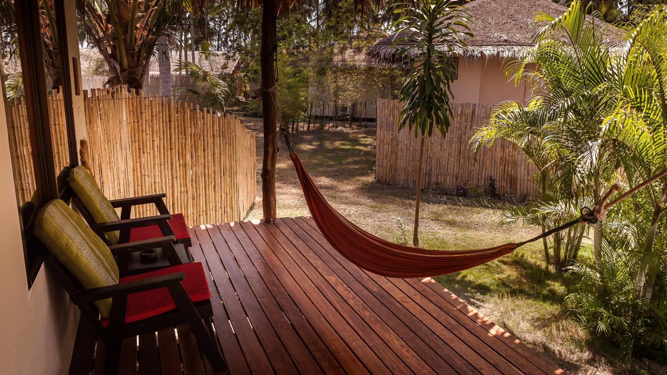 Third Row Garden Bungalow