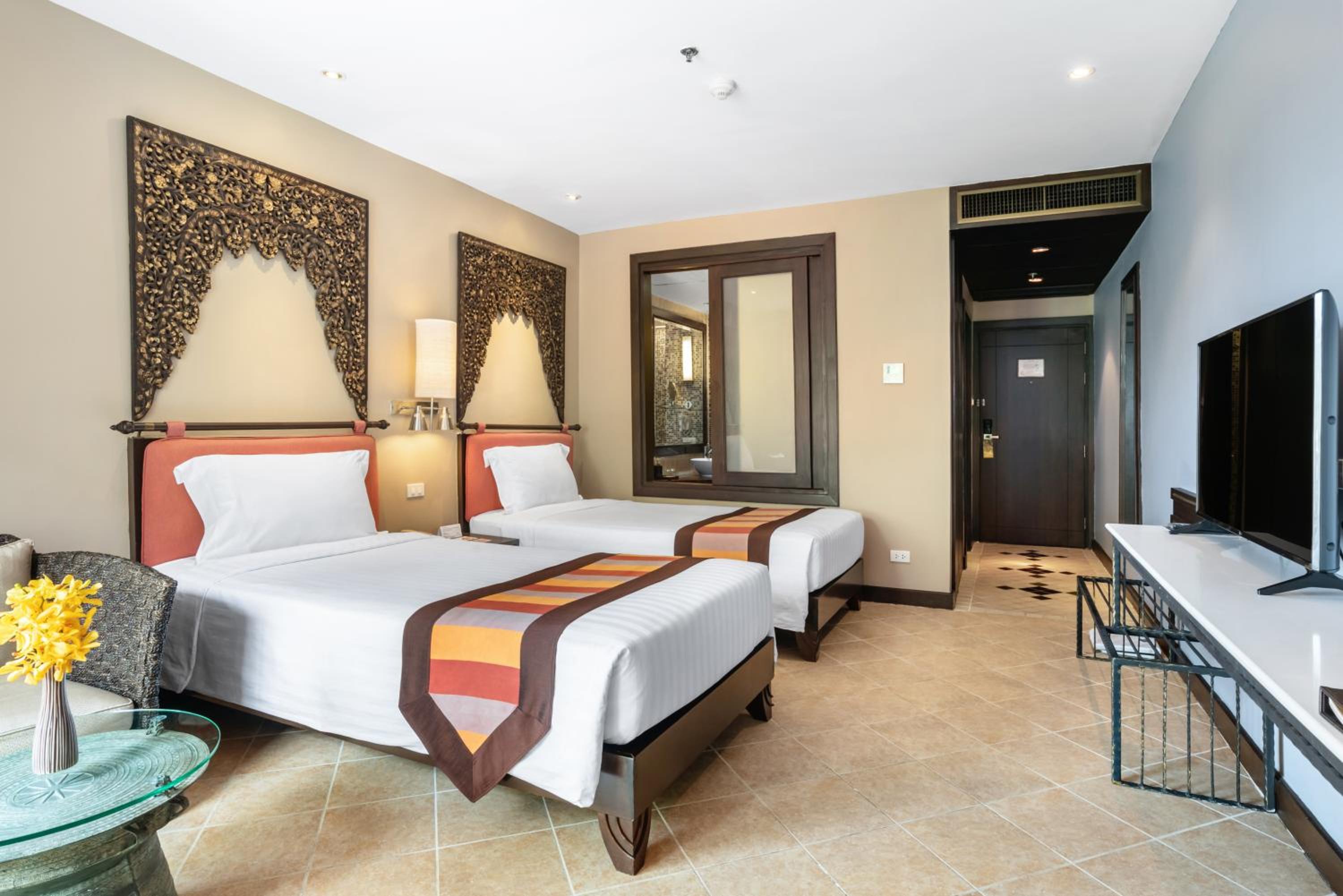 Deluxe Double or Twin Room