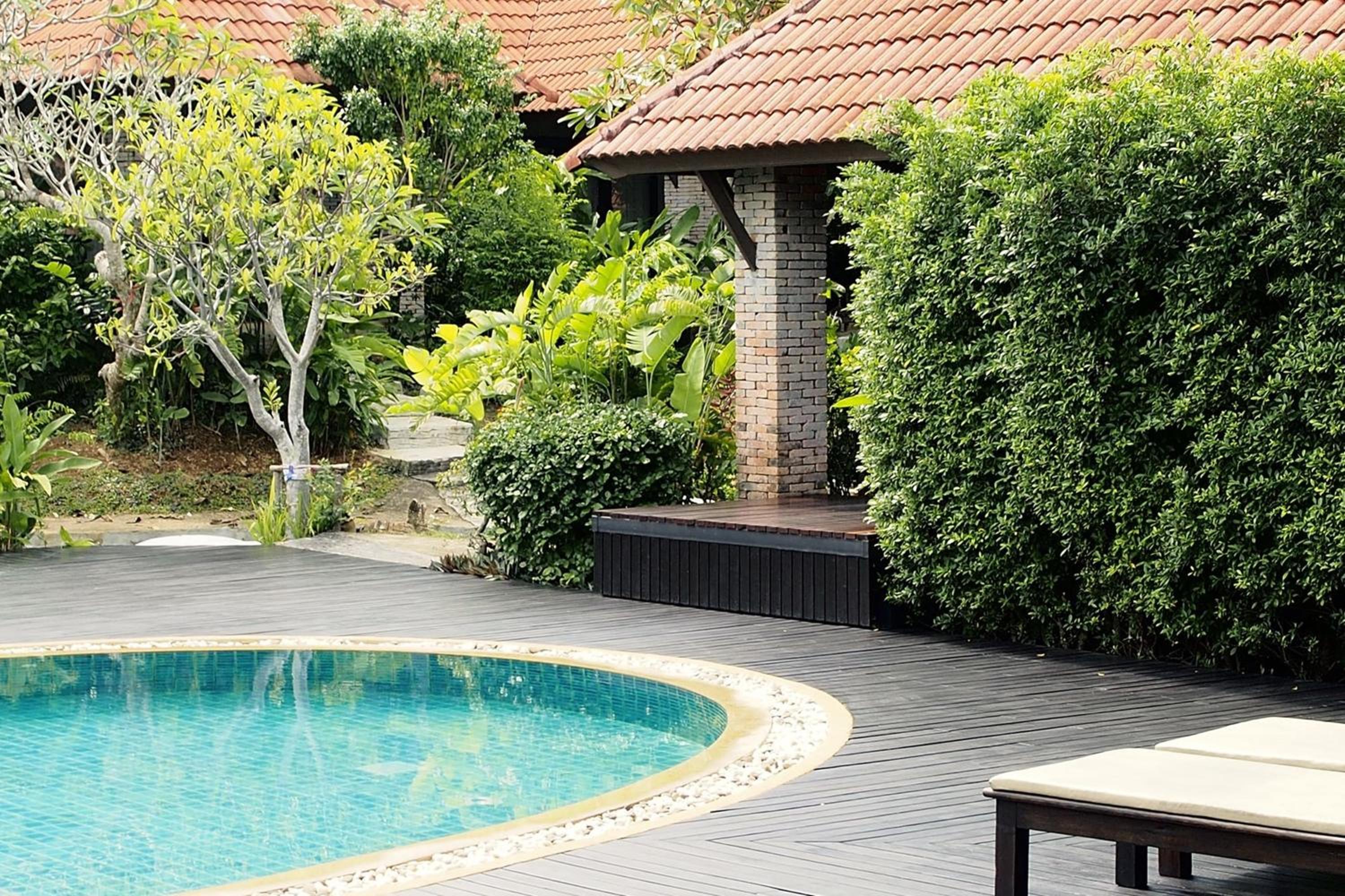Deluxe Double Room with Pool Side