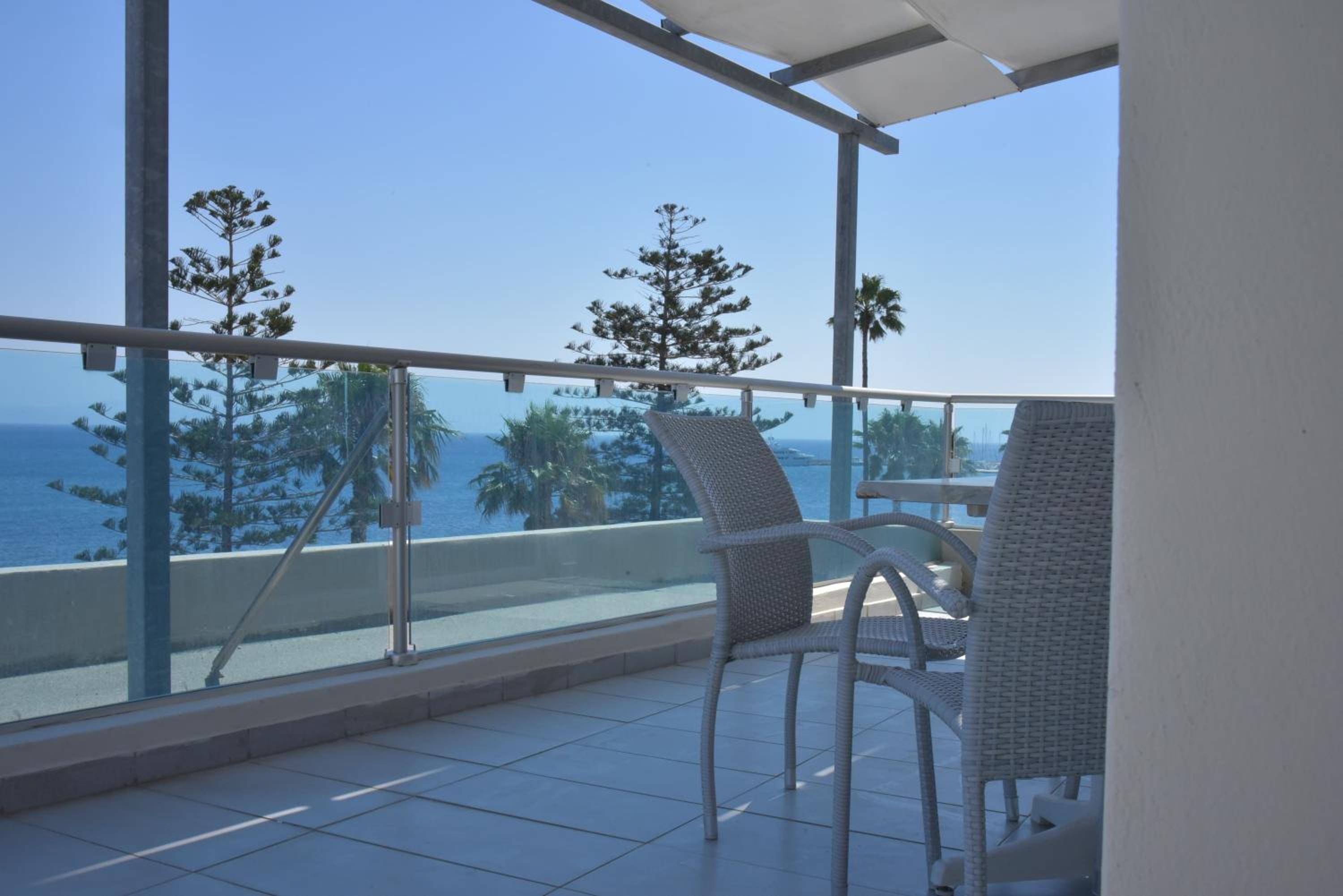 Penthouse Suite with Sea View (2 Adults)