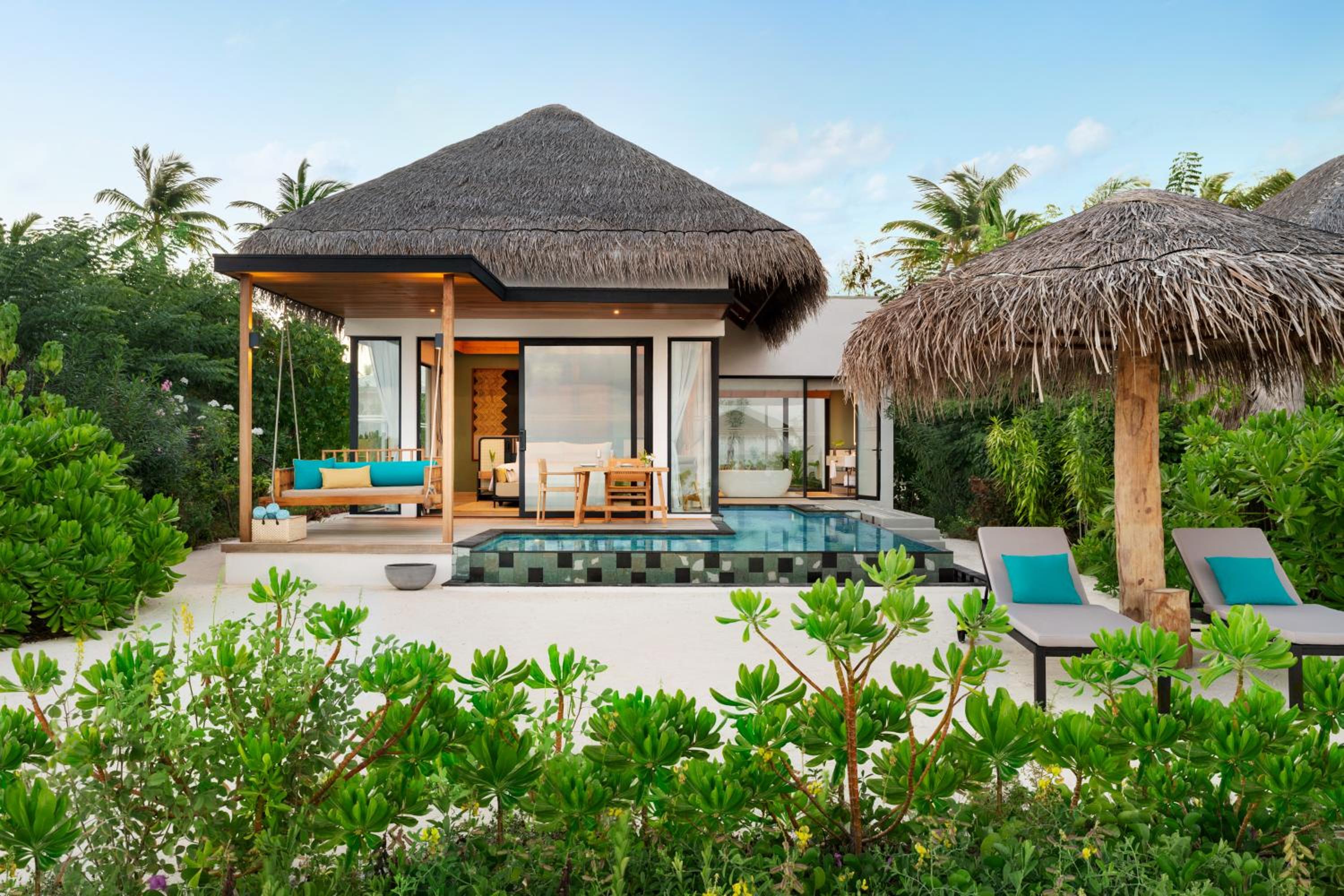One-Bedroom Family Beach Pool Villa