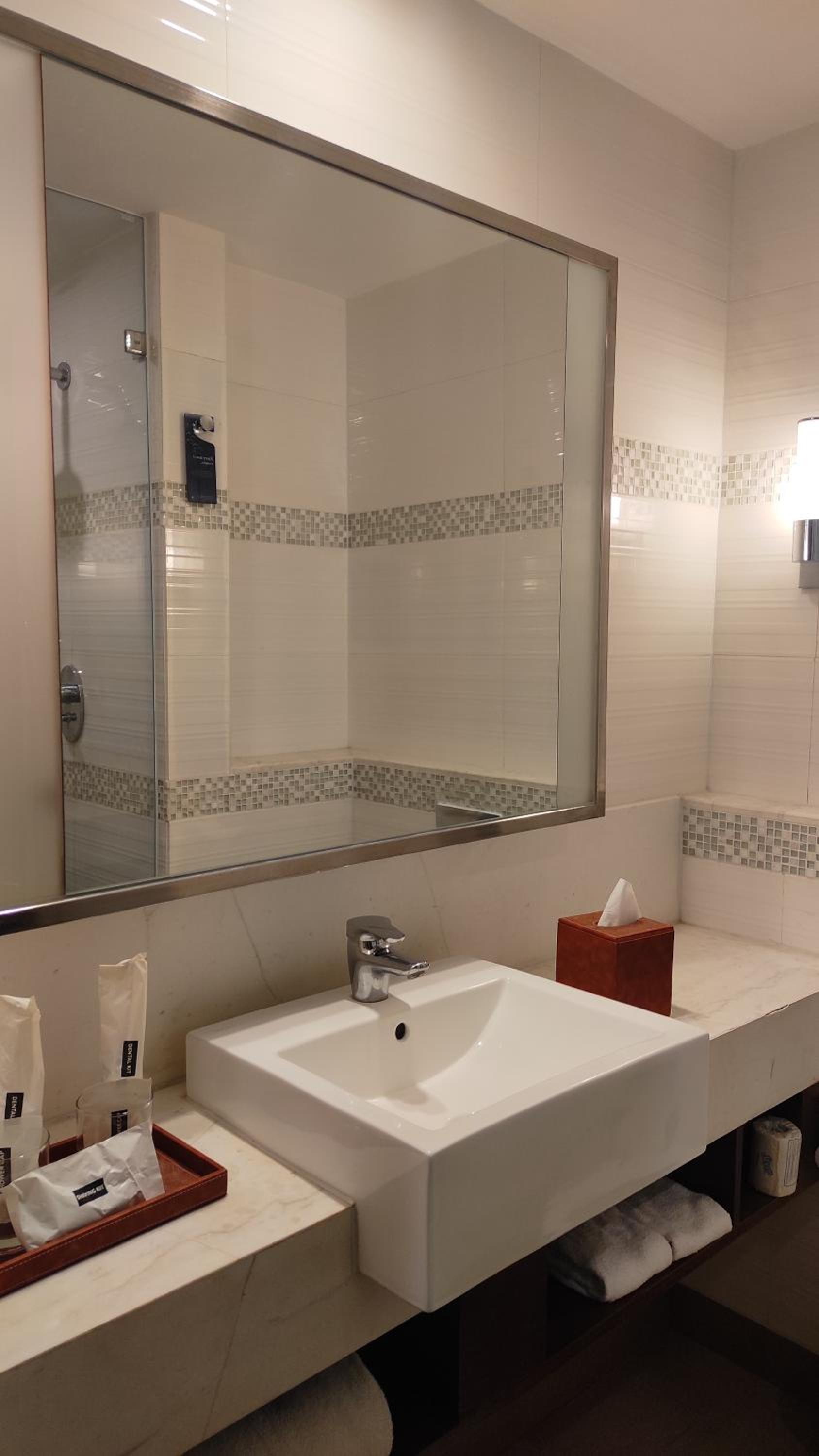 Superior Twin Room with 15% discount on Food and Soft beverages,02hr of Early check-in or late check-out ( subject to availability)
