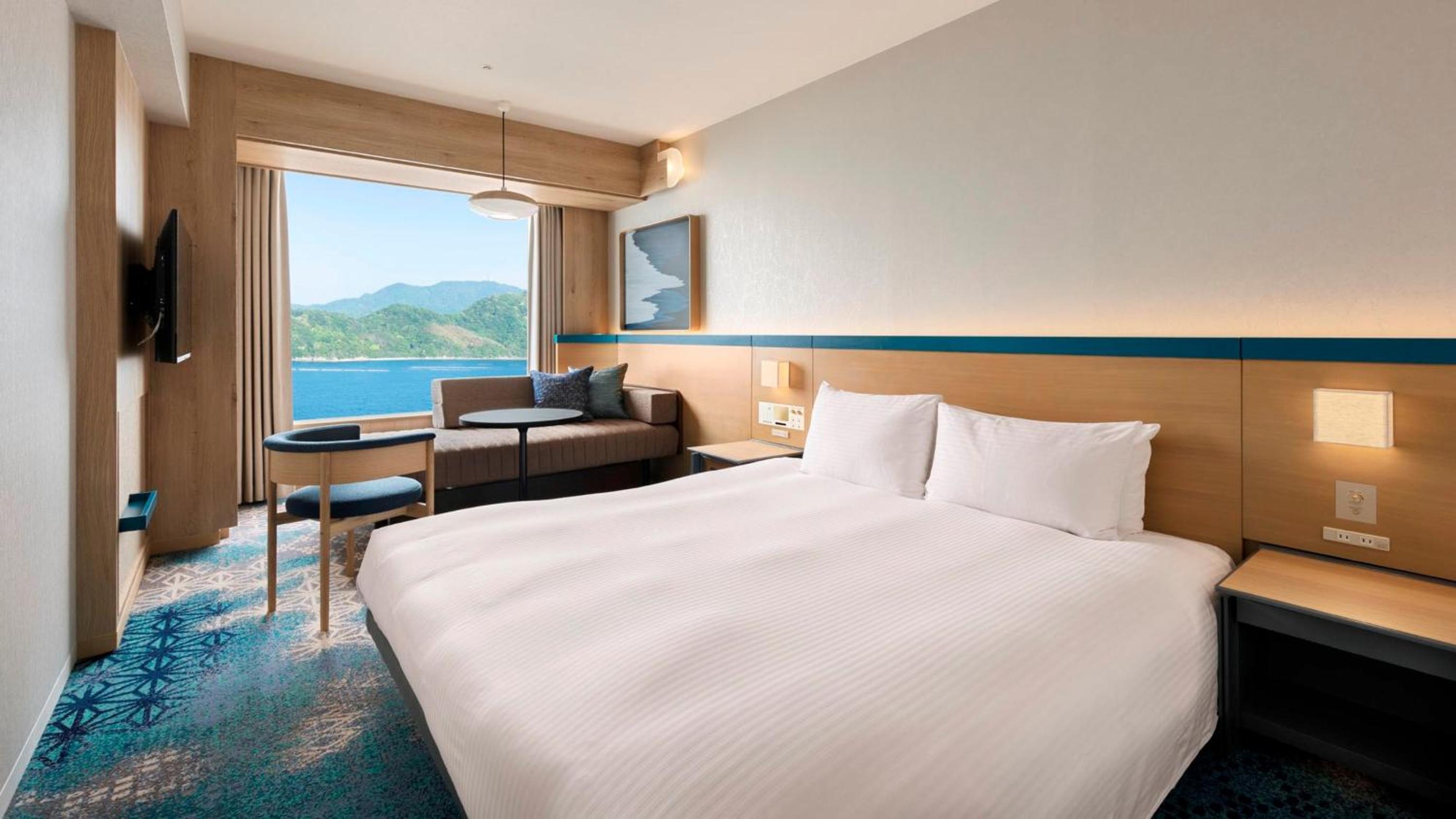 【Oyster Dinner Buffet Included 】Setouchi Resort Floor King Room - Non Smoking